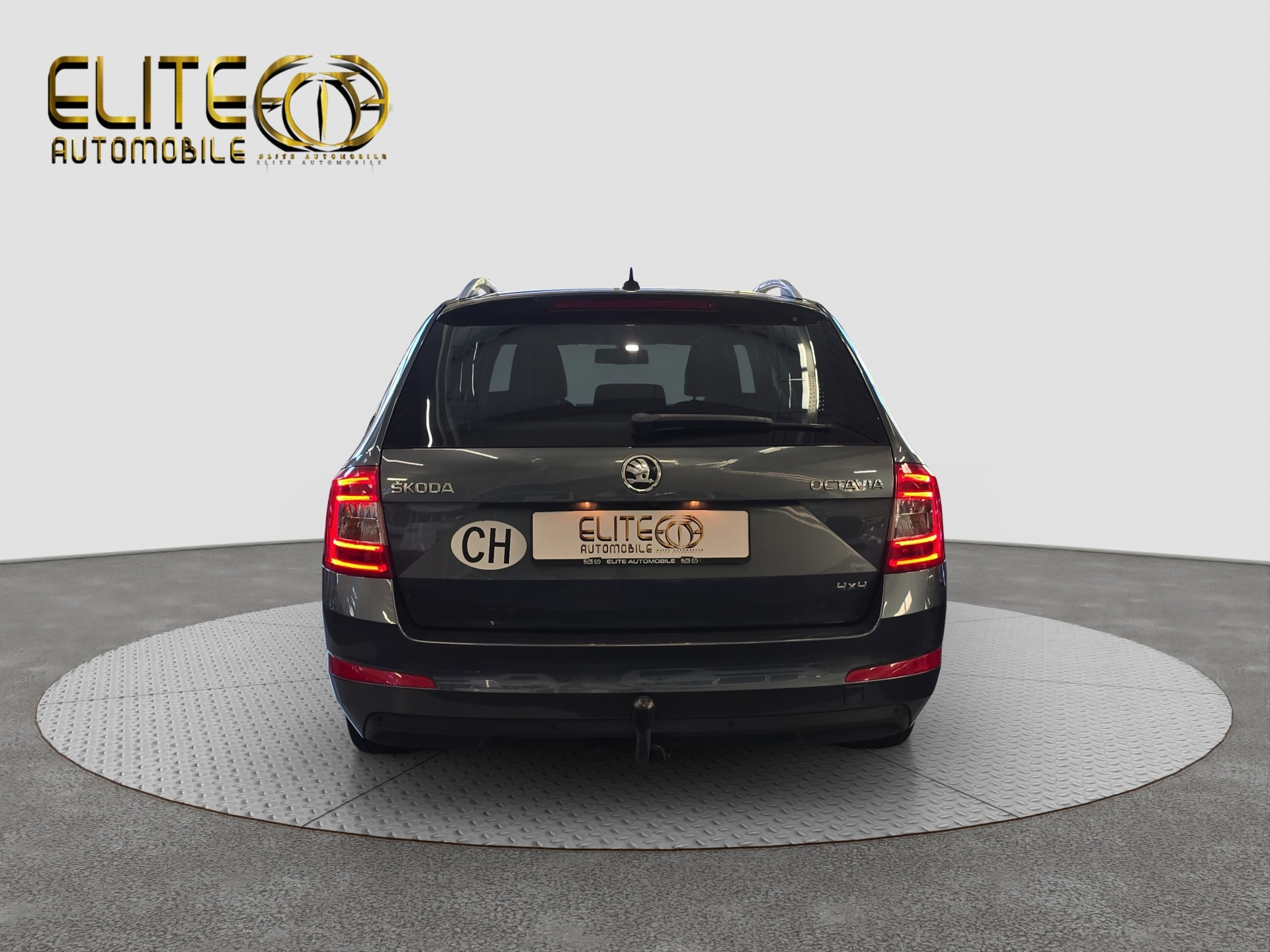SKODA Octavia Combi 1.8 TSI Ambition 4x4 DSG-image-6