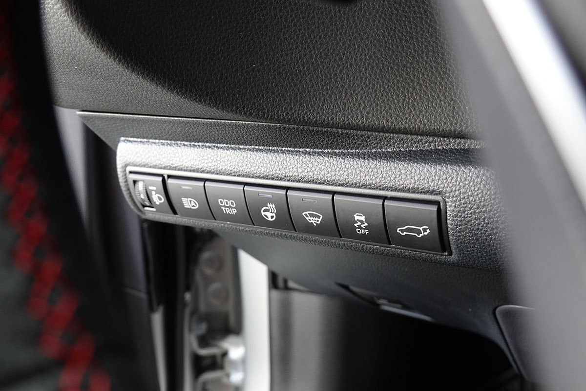 TOYOTA Corolla Touring Sports 2.0 HSD GR Sport e-CVT-image-16
