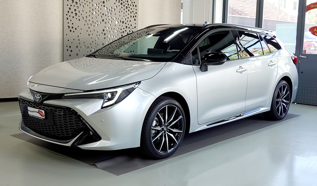TOYOTA Corolla Touring Sports 2.0 HSD GR Sport e-CVT-image-0