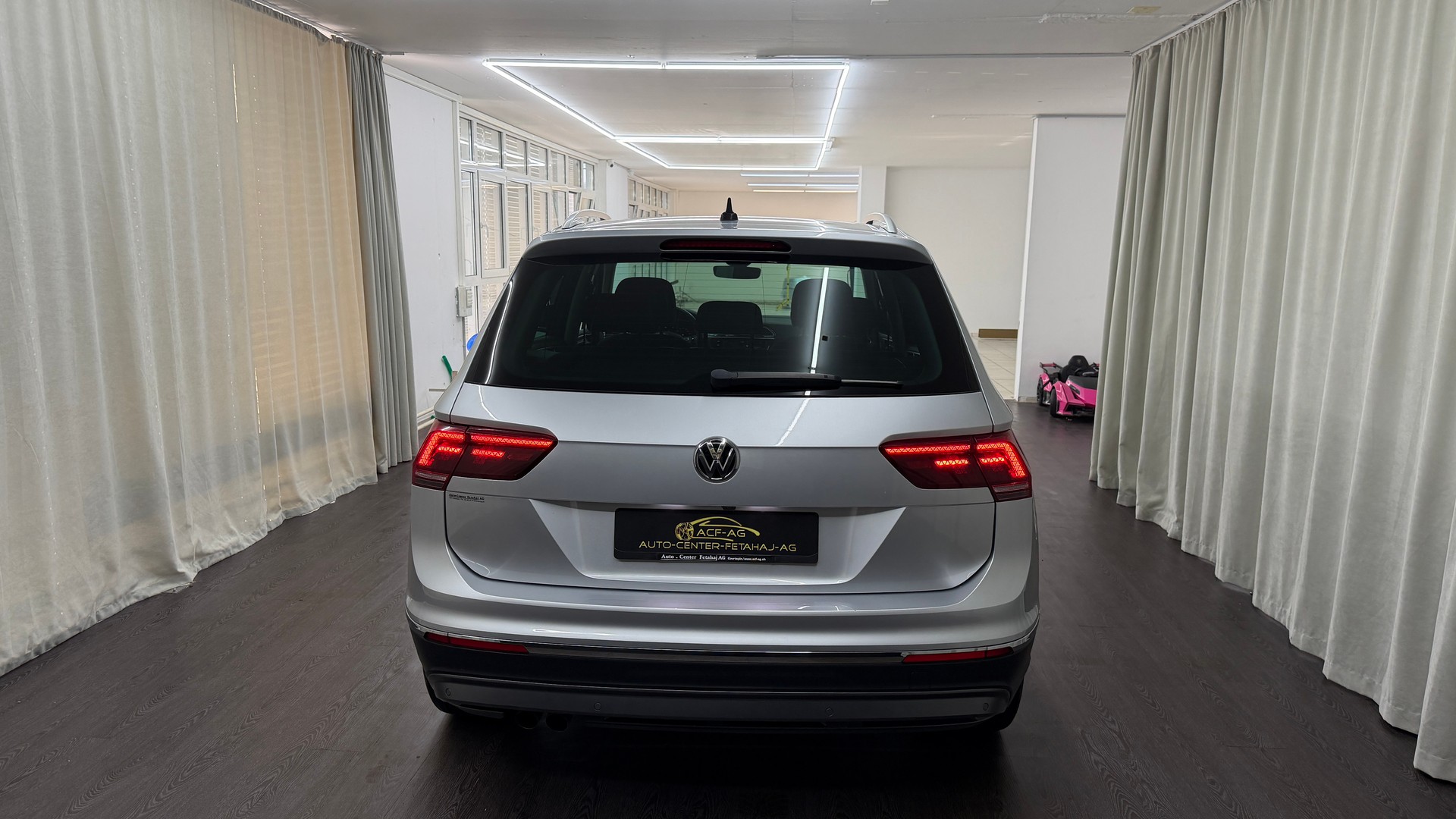 VW Tiguan 2.0TSI Highline 4Motion DSG-image-4