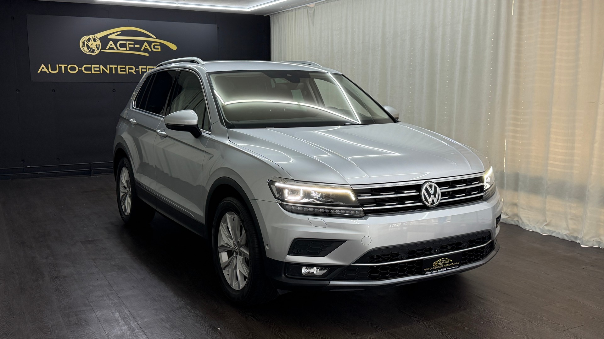 VW Tiguan 2.0TSI Highline 4Motion DSG-image-2