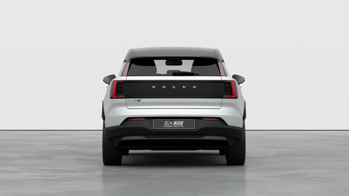VOLVO EX30 CC P8 Ultra AWD-image-5