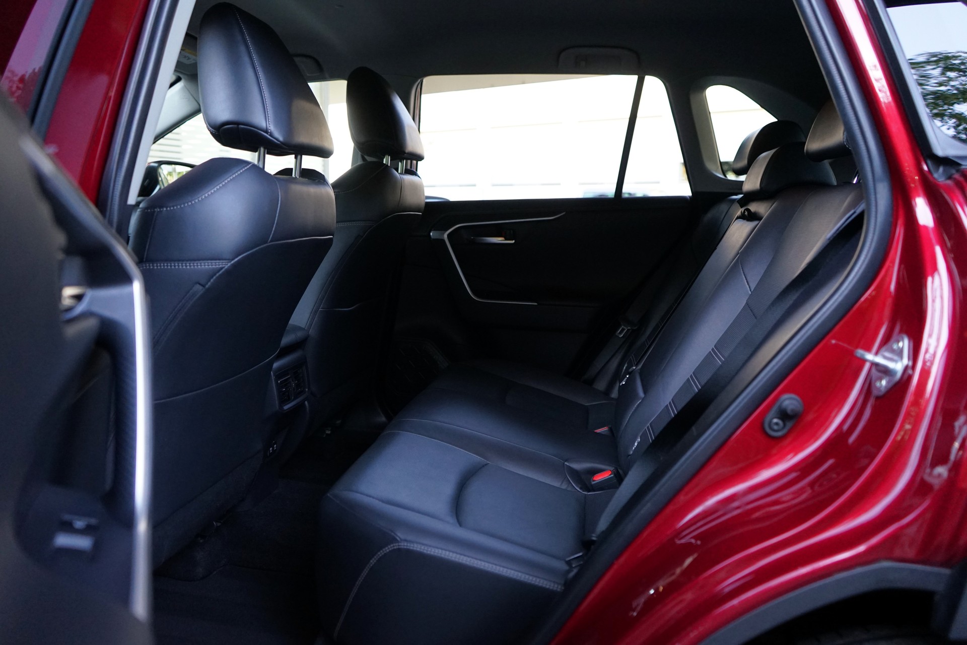 TOYOTA RAV-4 2.0 Premium Multidrive S 4WD-image-6