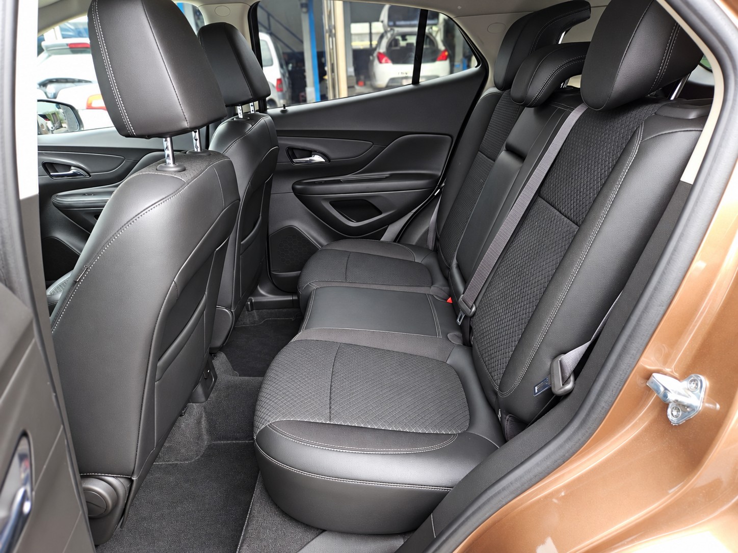 OPEL Mokka X 1.4i 16V Turbo Excellence 4WD Automatik-image-11