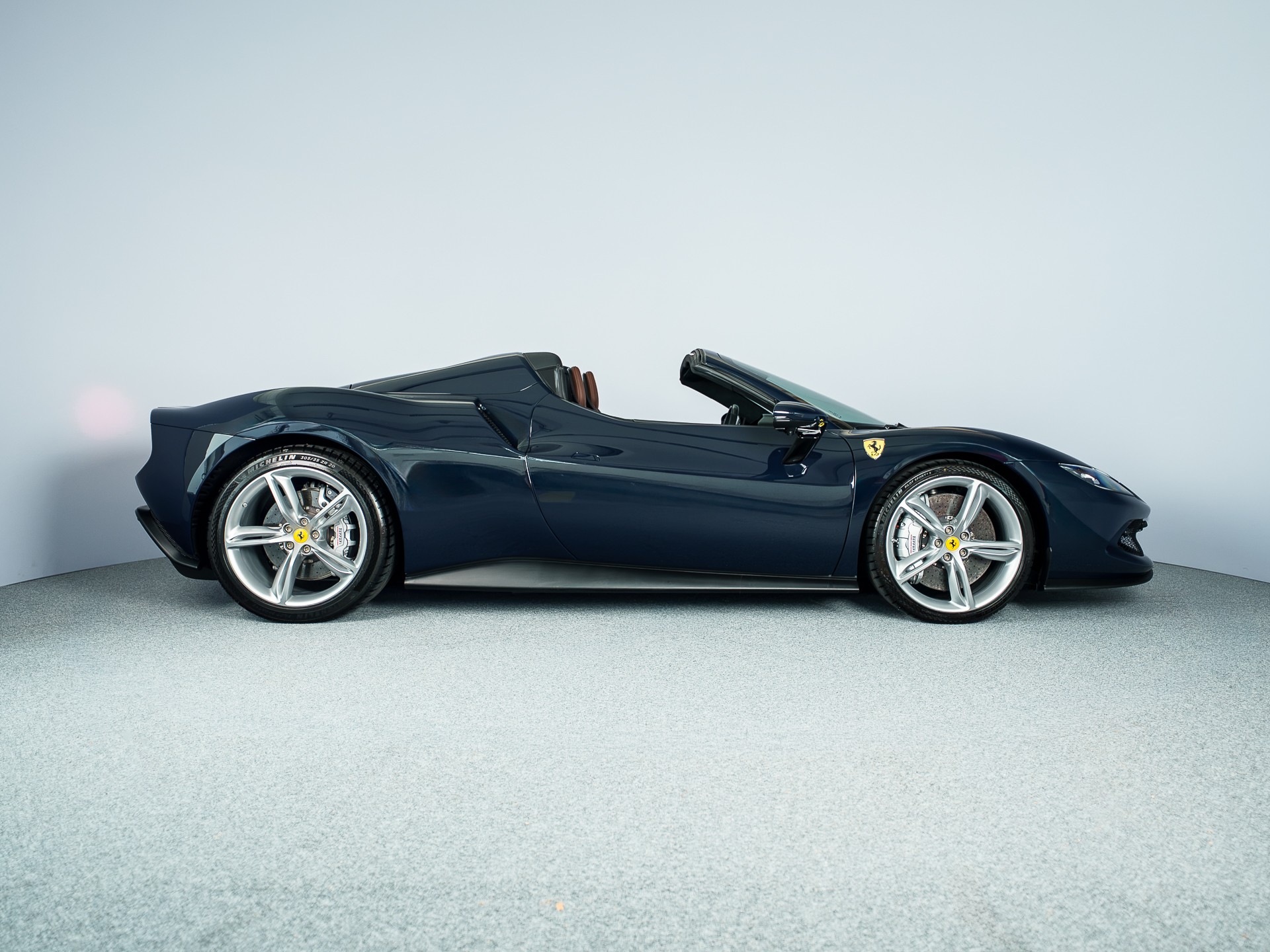 FERRARI 296 GTS-image-6