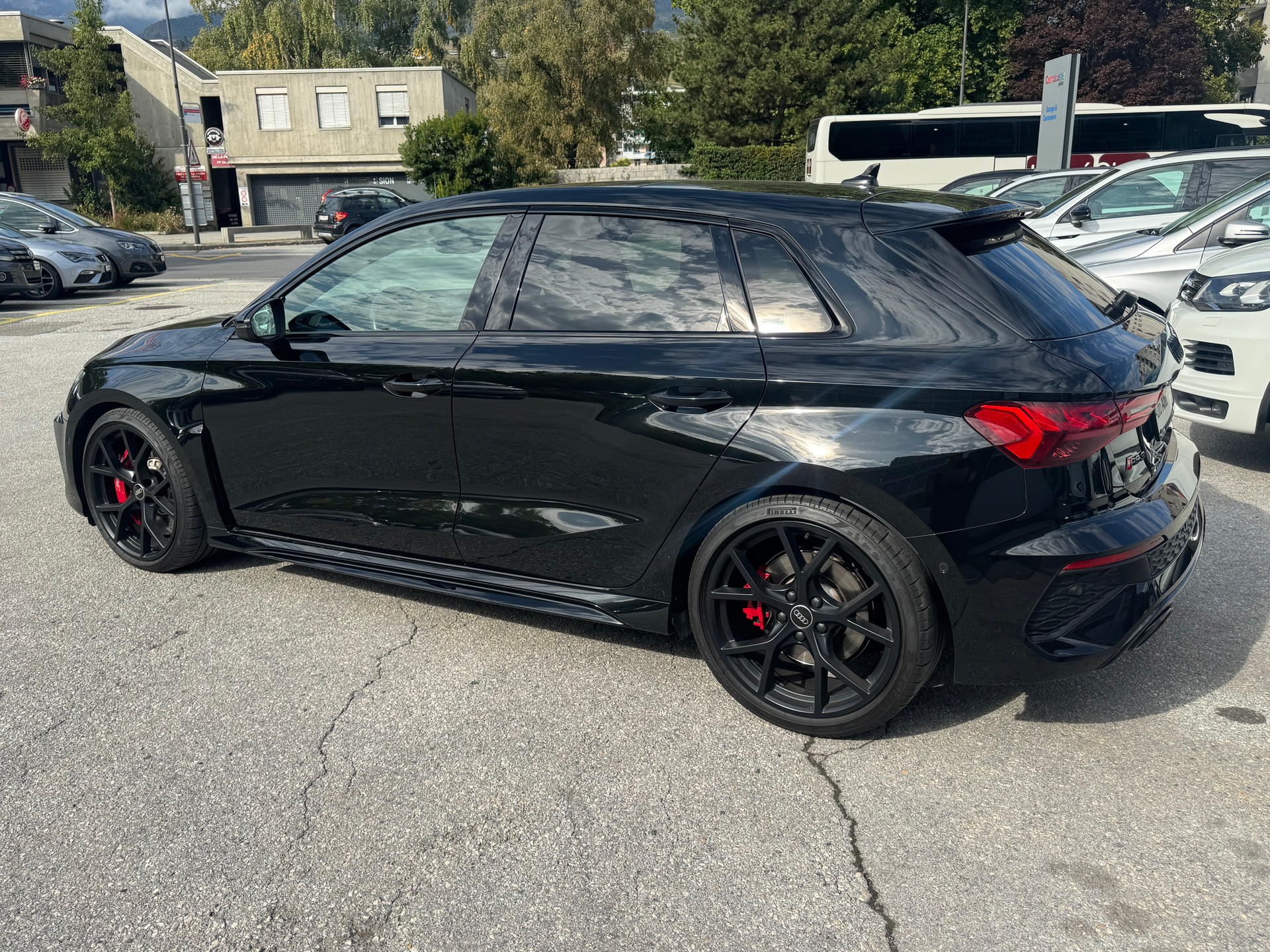 AUDI RS3 Sportback 2.5 TSI quattro S-tronic-image-6