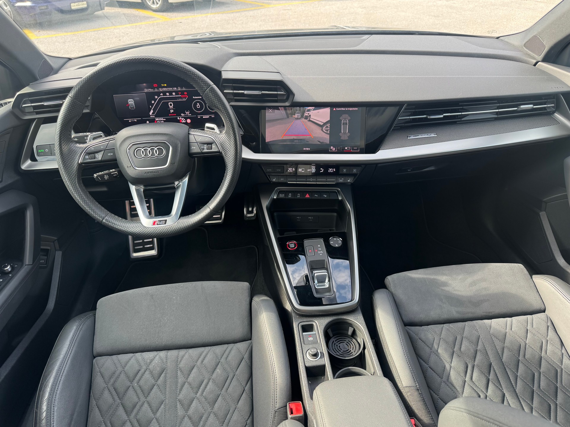 AUDI RS3 Sportback 2.5 TSI quattro S-tronic-image-14