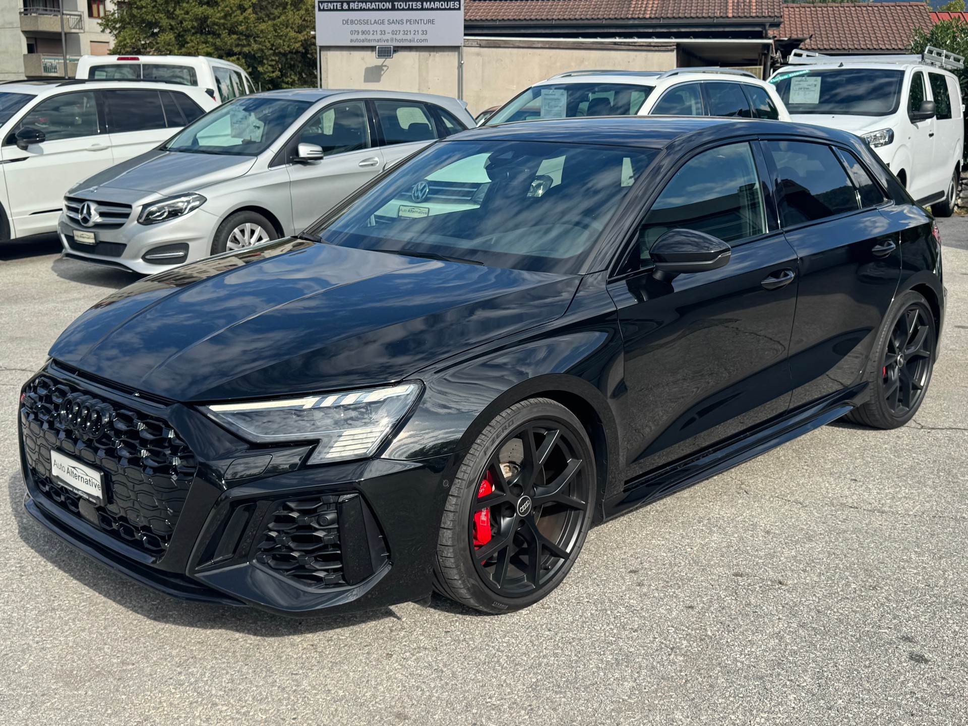 AUDI RS3 Sportback 2.5 TSI quattro S-tronic-image-9
