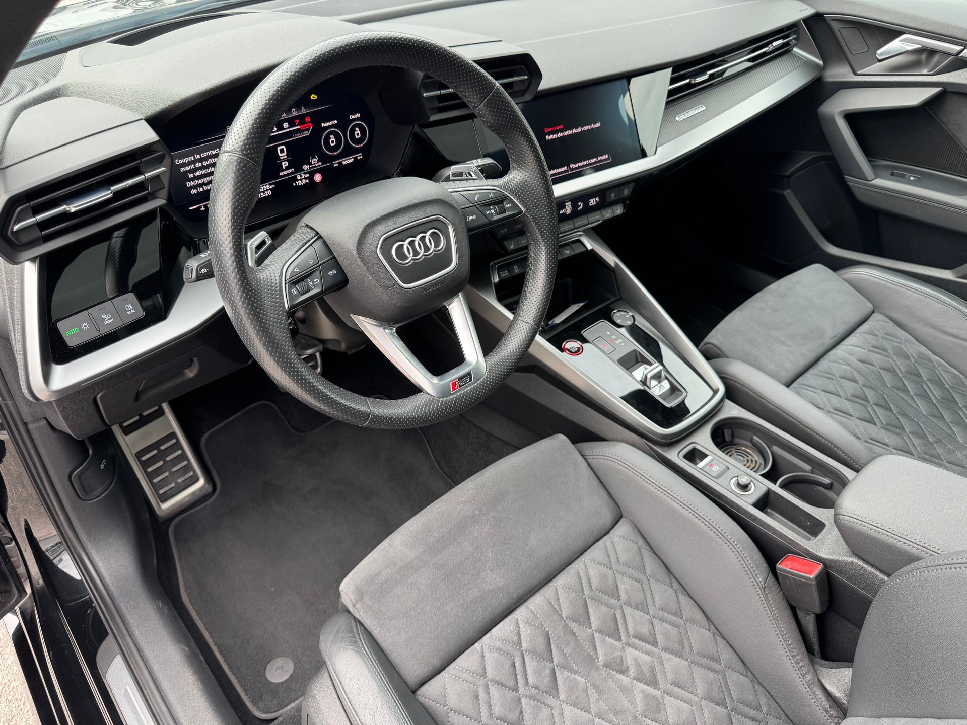 AUDI RS3 Sportback 2.5 TSI quattro S-tronic-image-25
