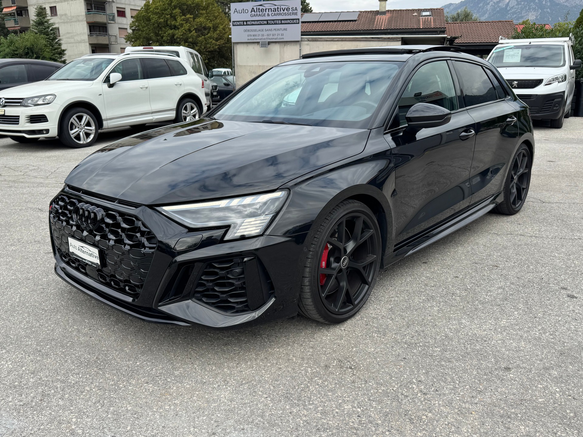 AUDI RS3 Sportback 2.5 TSI quattro S-tronic-image-28