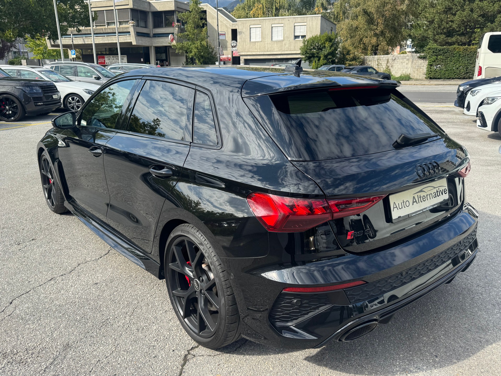 AUDI RS3 Sportback 2.5 TSI quattro S-tronic-image-5