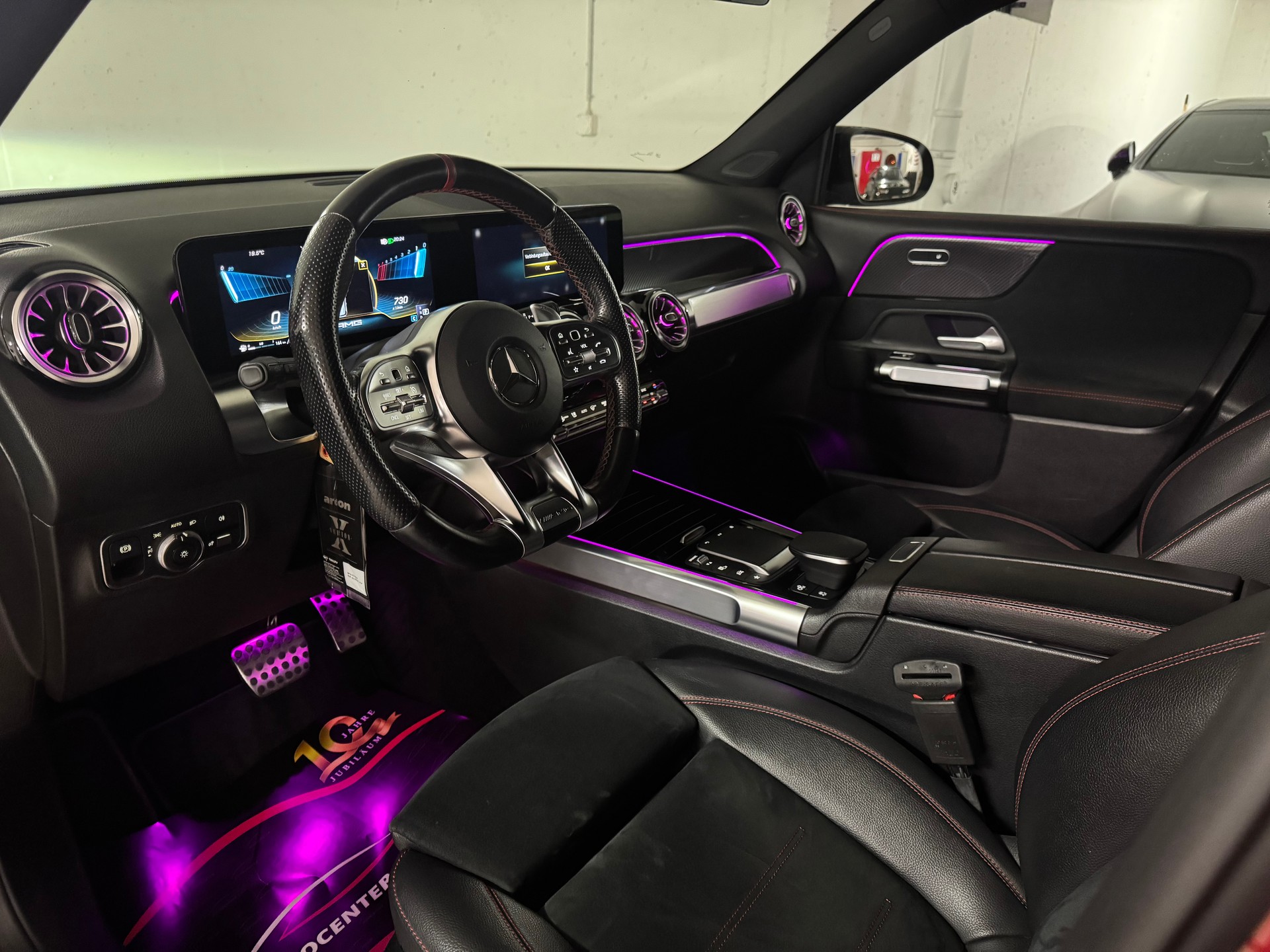 MERCEDES-BENZ GLB 35 AMG 4 MATIC 8G-Tronic 7-Platz-image-8