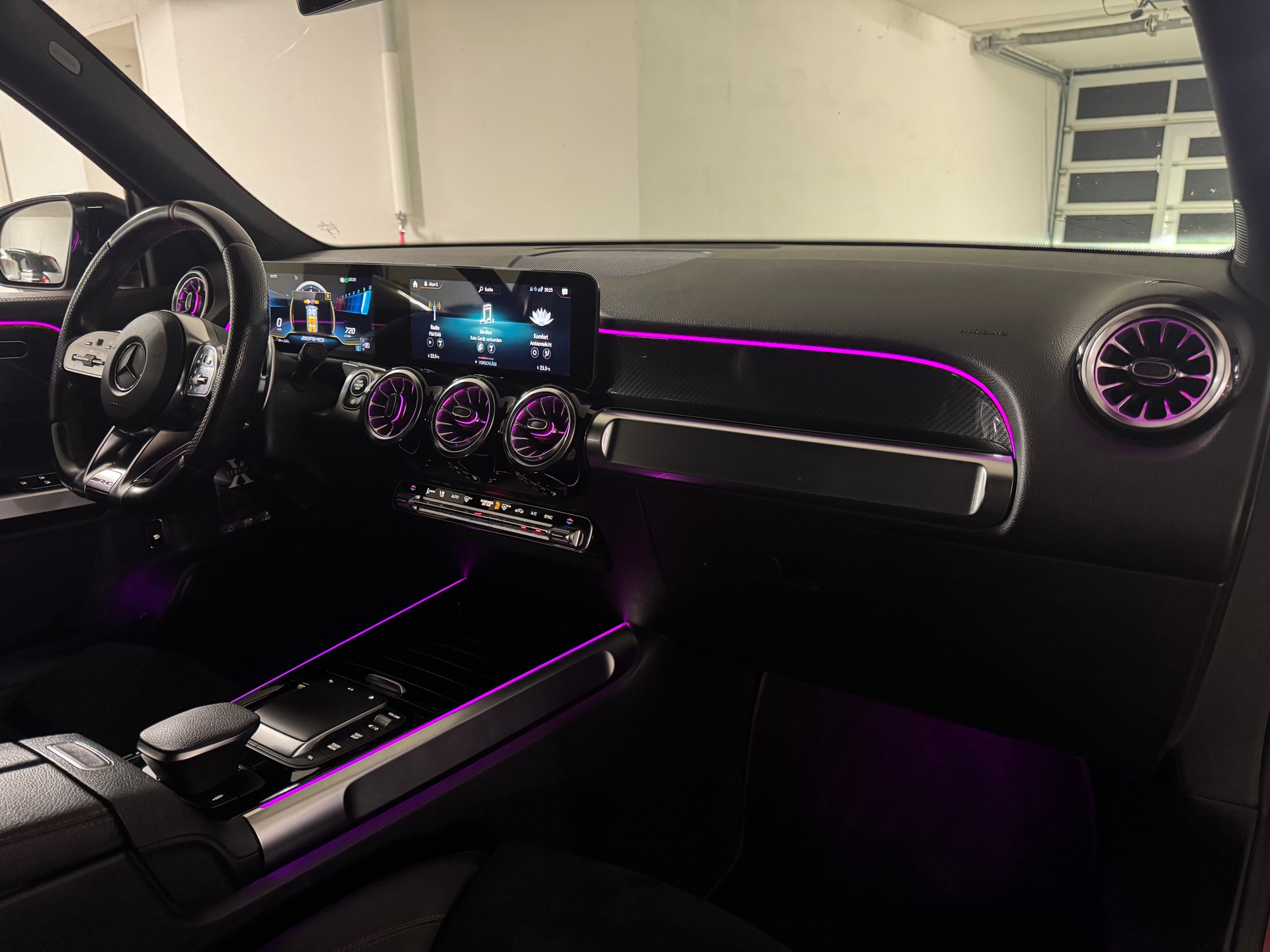 MERCEDES-BENZ GLB 35 AMG 4 MATIC 8G-Tronic 7-Platz-image-11