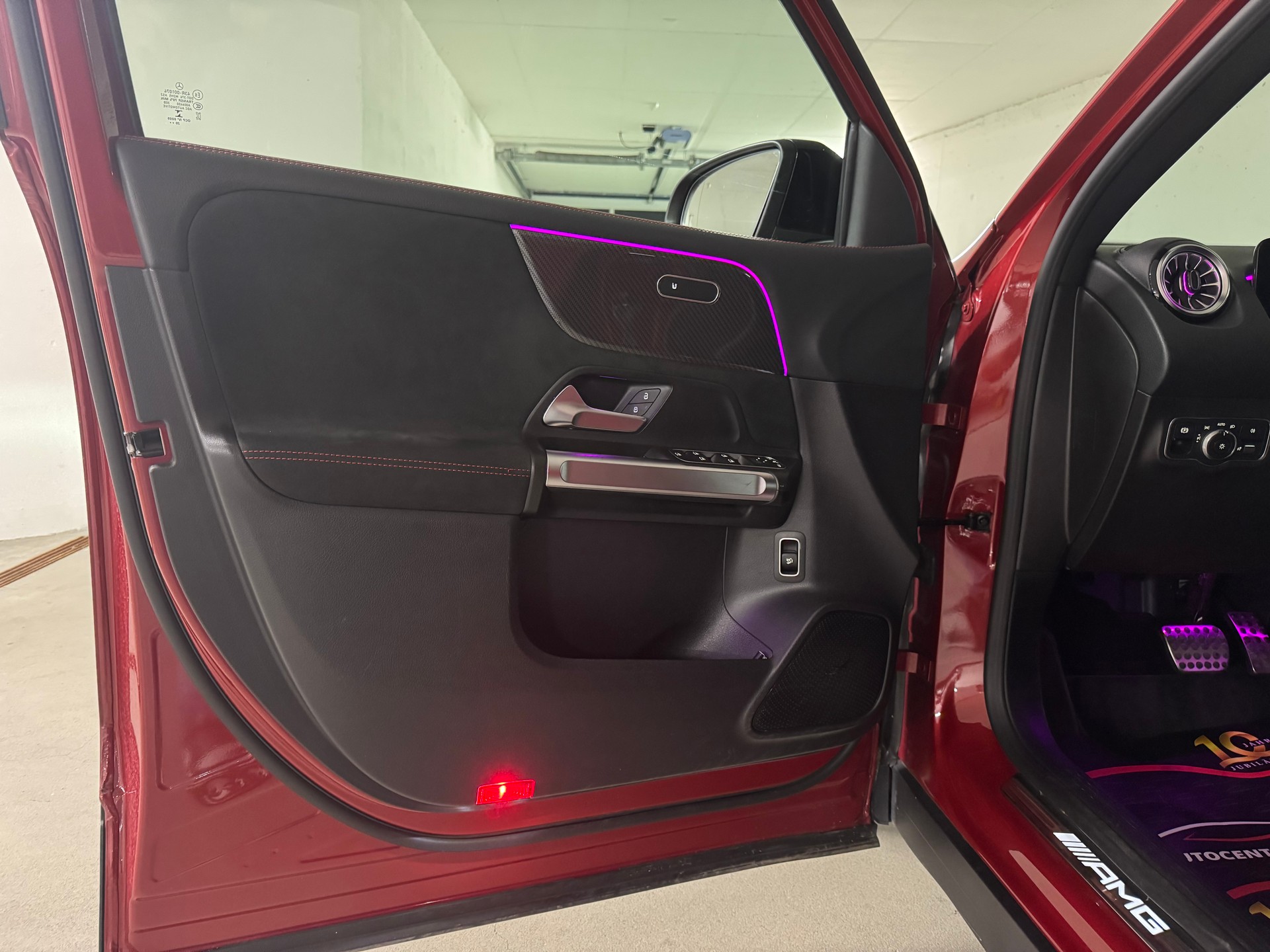 MERCEDES-BENZ GLB 35 AMG 4 MATIC 8G-Tronic 7-Platz-image-14