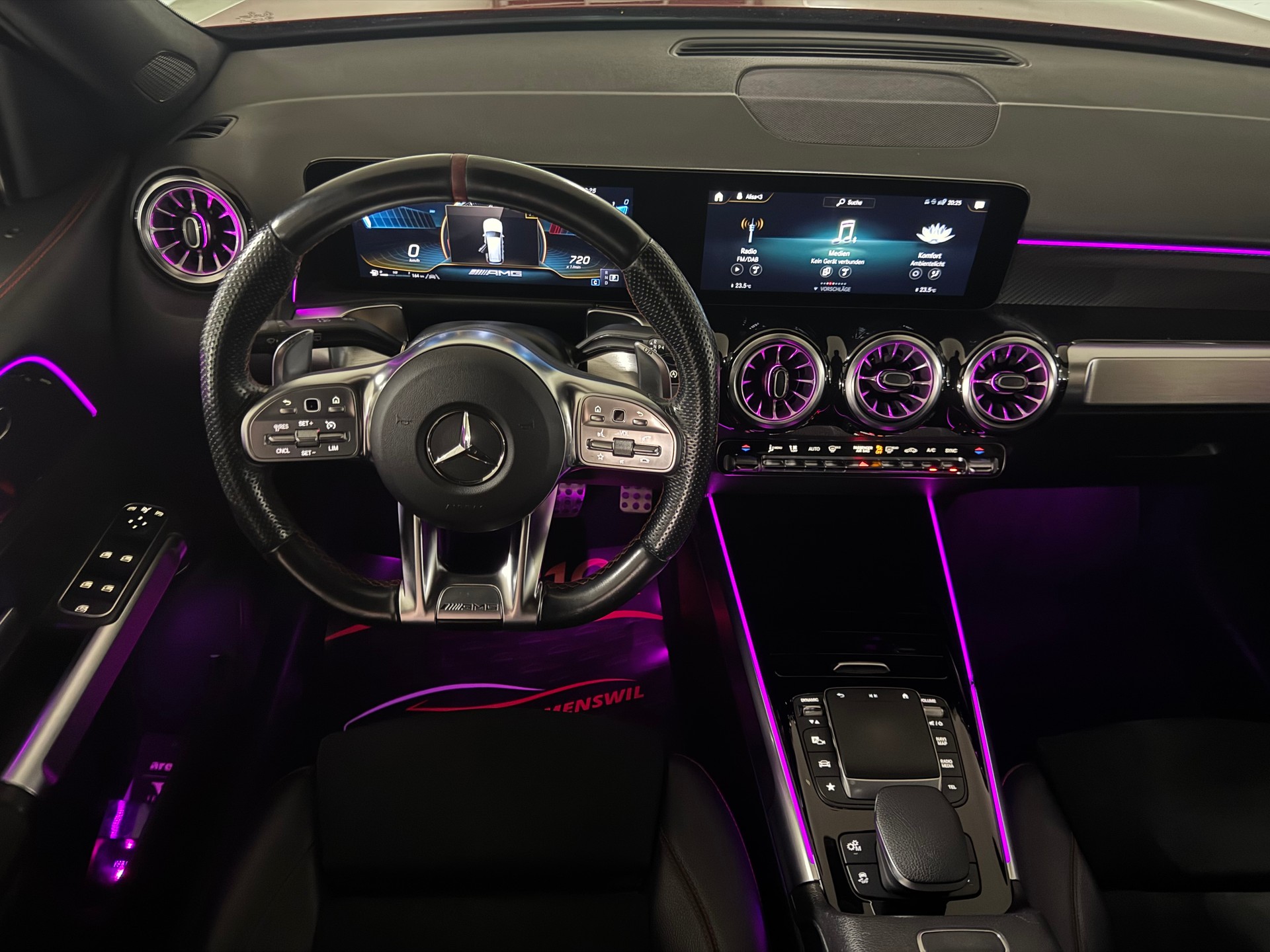 MERCEDES-BENZ GLB 35 AMG 4 MATIC 8G-Tronic 7-Platz-image-10