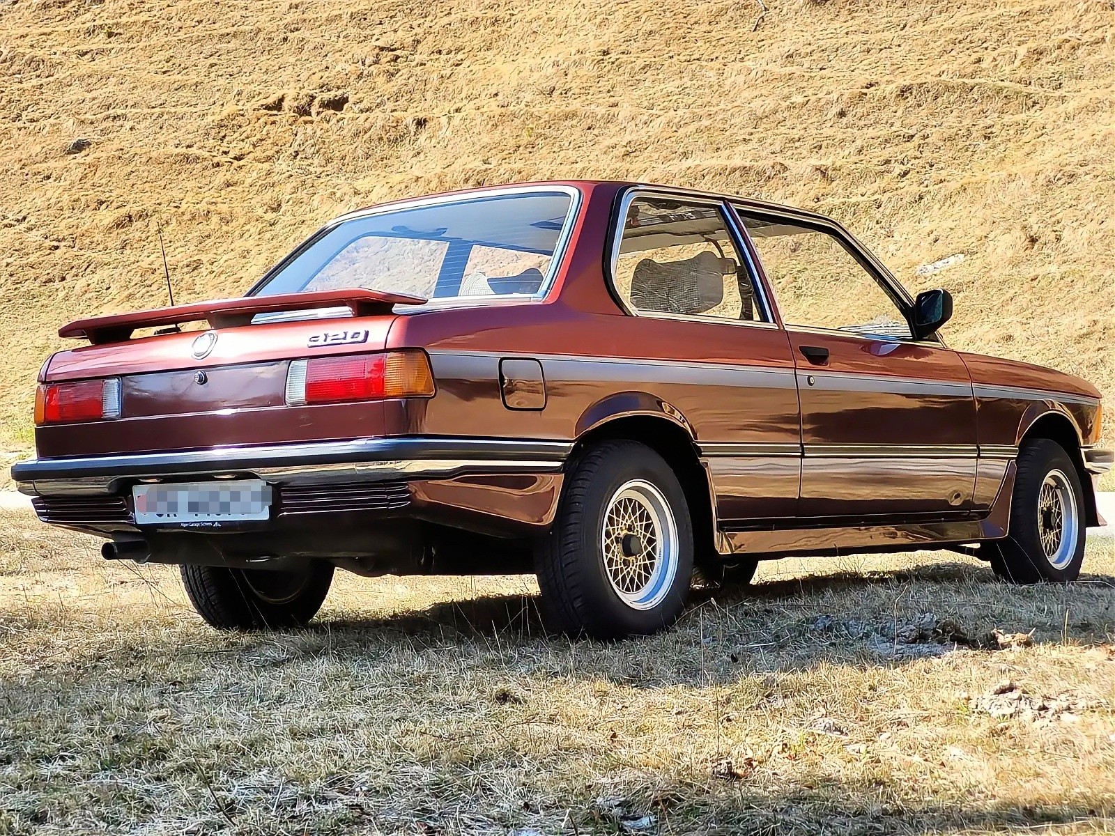 BMW 320-image-2