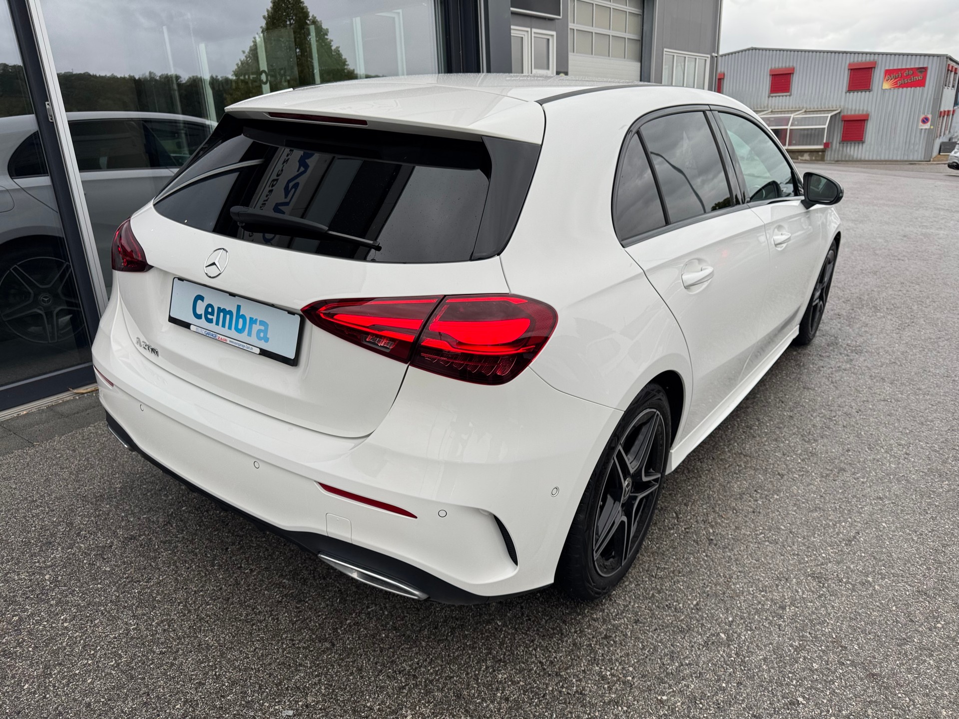 MERCEDES-BENZ A 200 AMG Line Night Star 7G-DCT-image-9