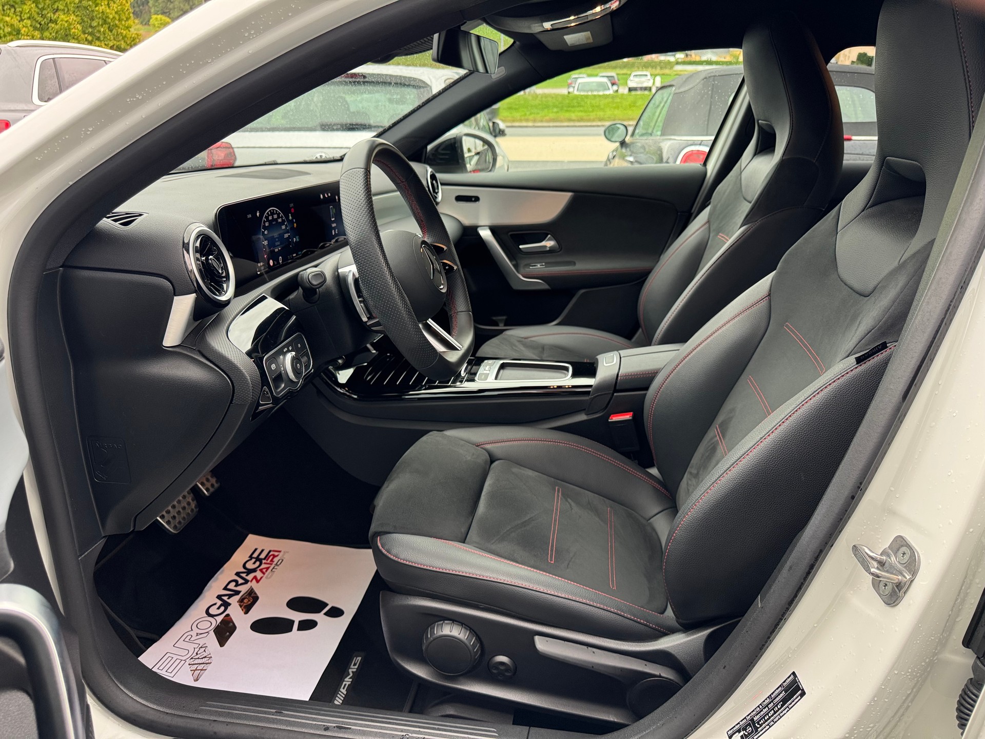 MERCEDES-BENZ A 200 AMG Line Night Star 7G-DCT-image-1