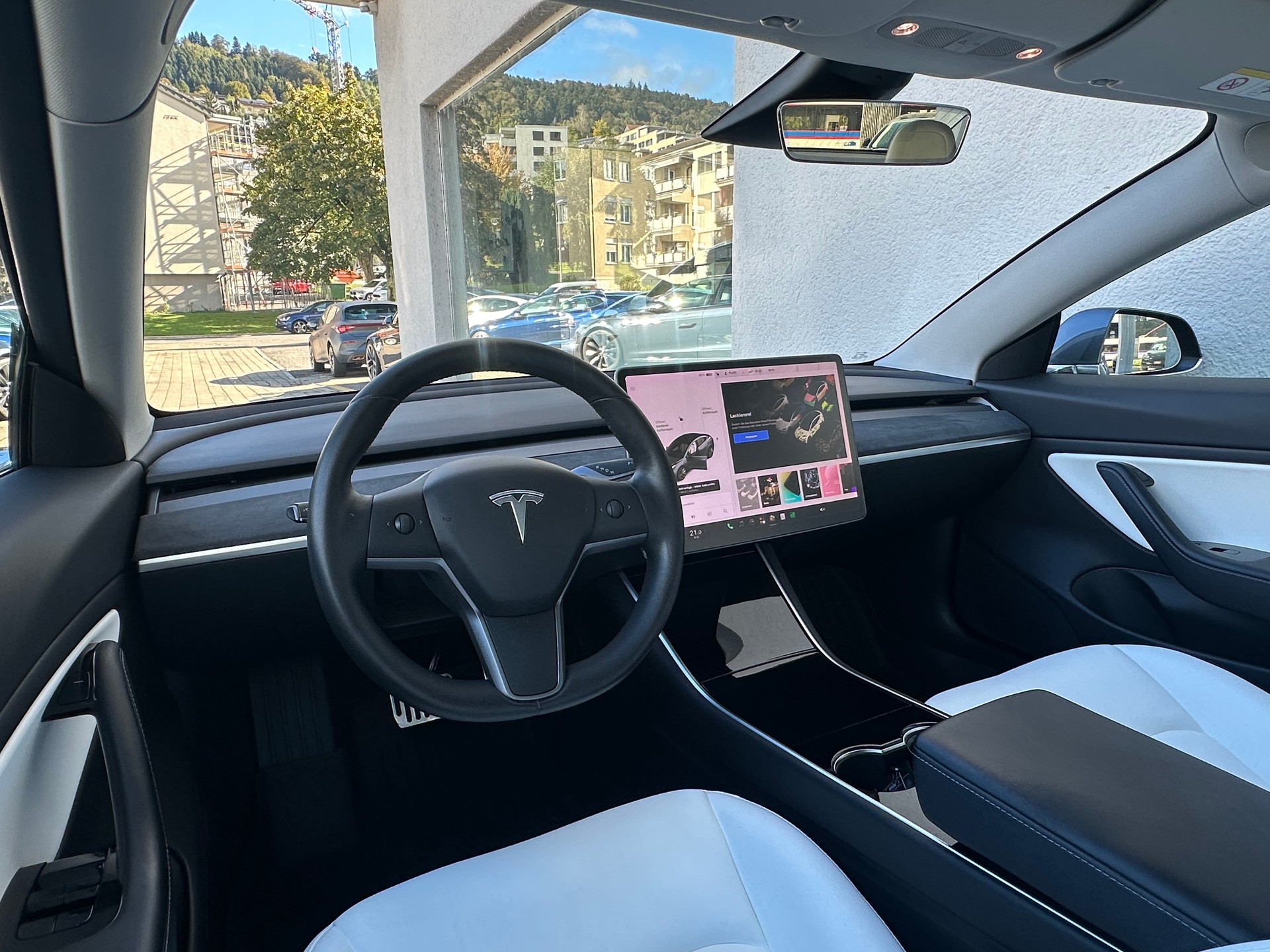 TESLA Model 3 Long Range Dual Motor AWD-image-9