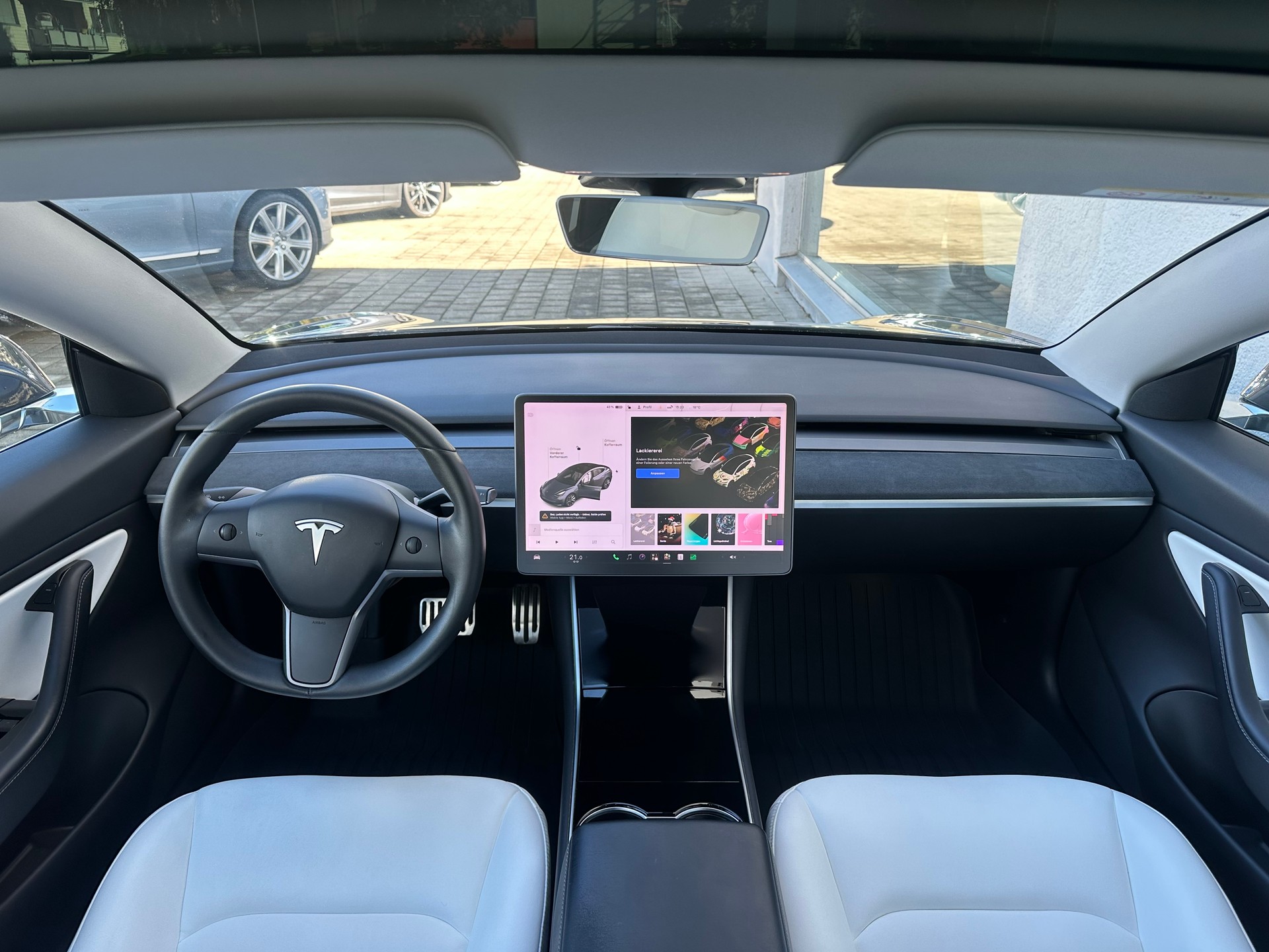 TESLA Model 3 Long Range Dual Motor AWD-image-8