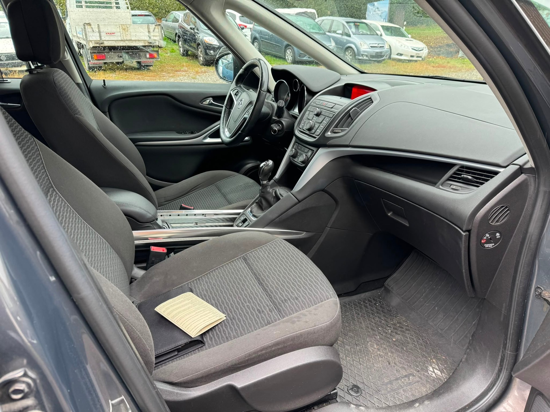OPEL Zafira Tourer 1.6 CDTi Cosmo-image-5