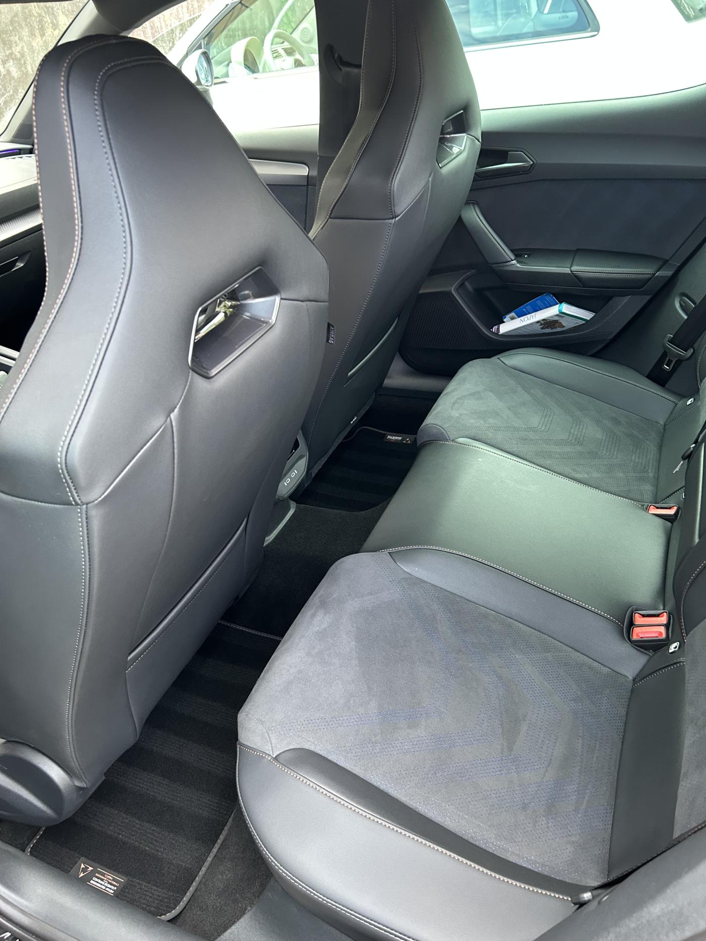 CUPRA LEON 2.0 TSI VZ DSG-image-6