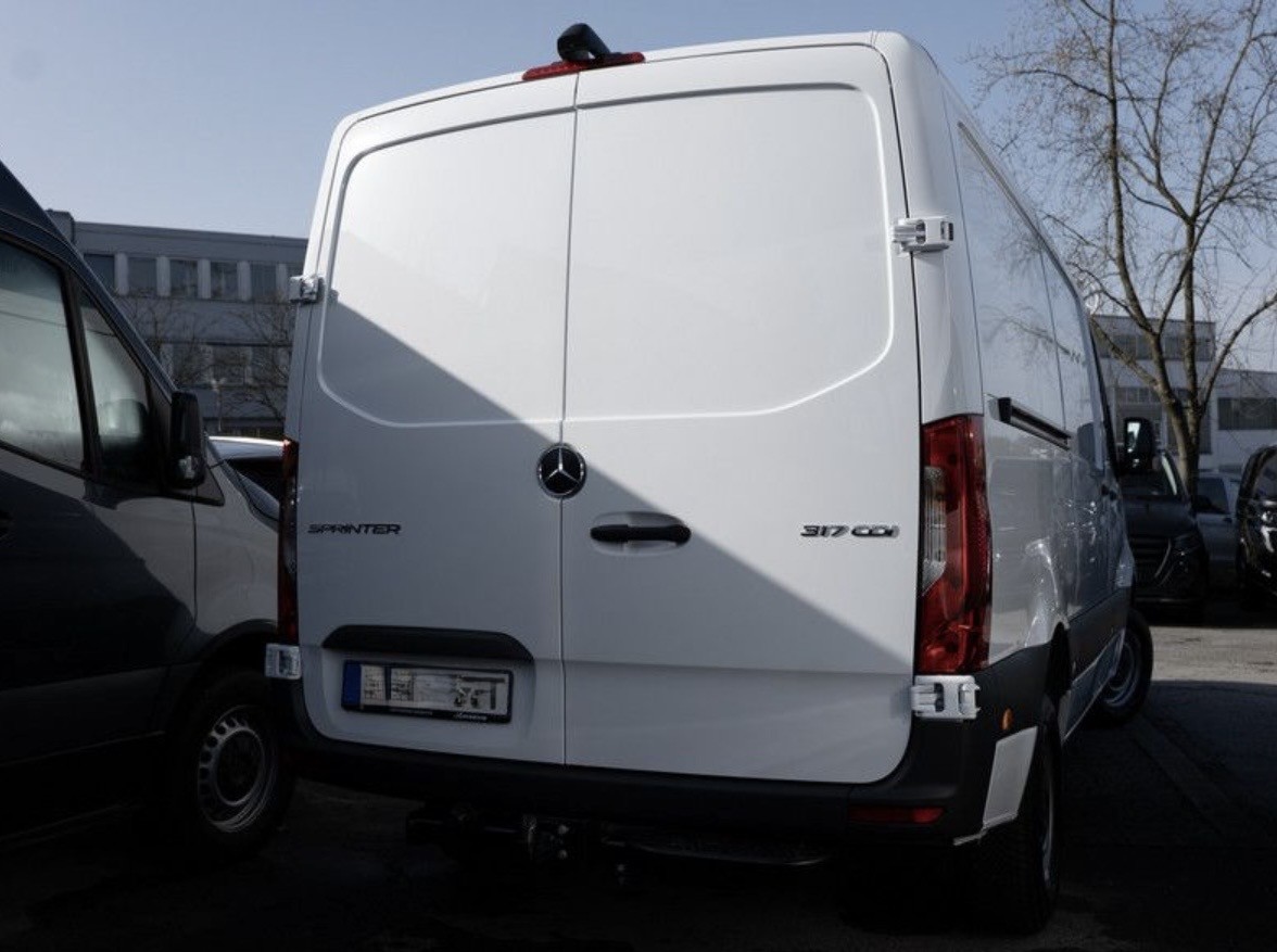 MERCEDES-BENZ Sprinter 317 CDI Kasten 9G-TRONIC-image-0