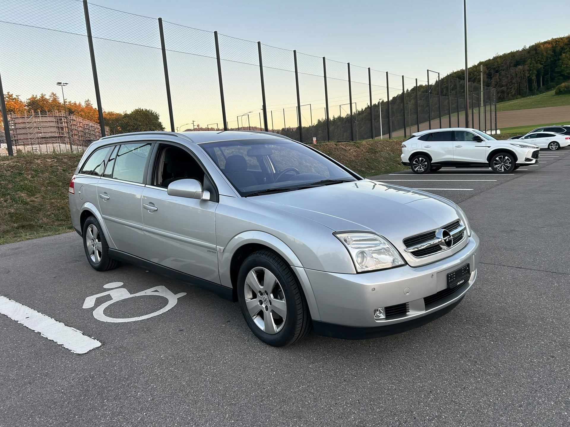 OPEL Vectra Caravan 2.2 Elegance-image-2