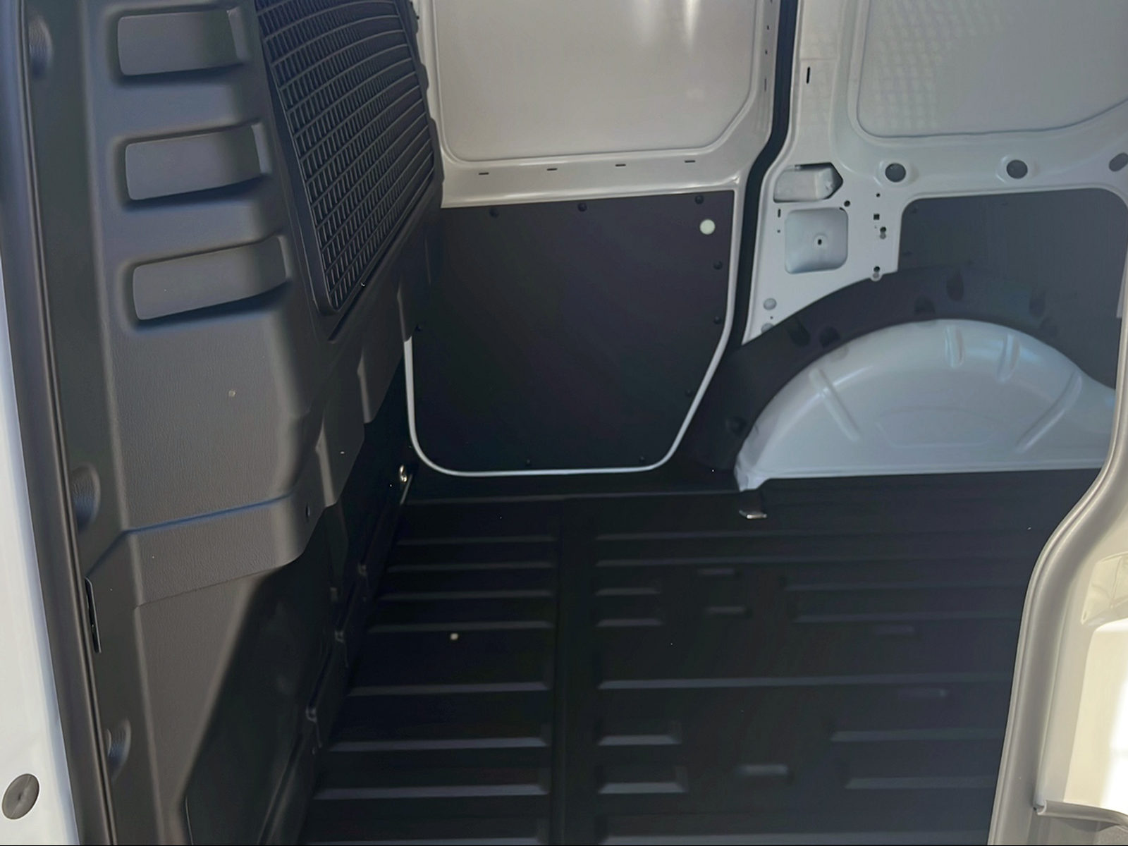 VW Caddy Kaw. 1.5 TSI 116-image-9