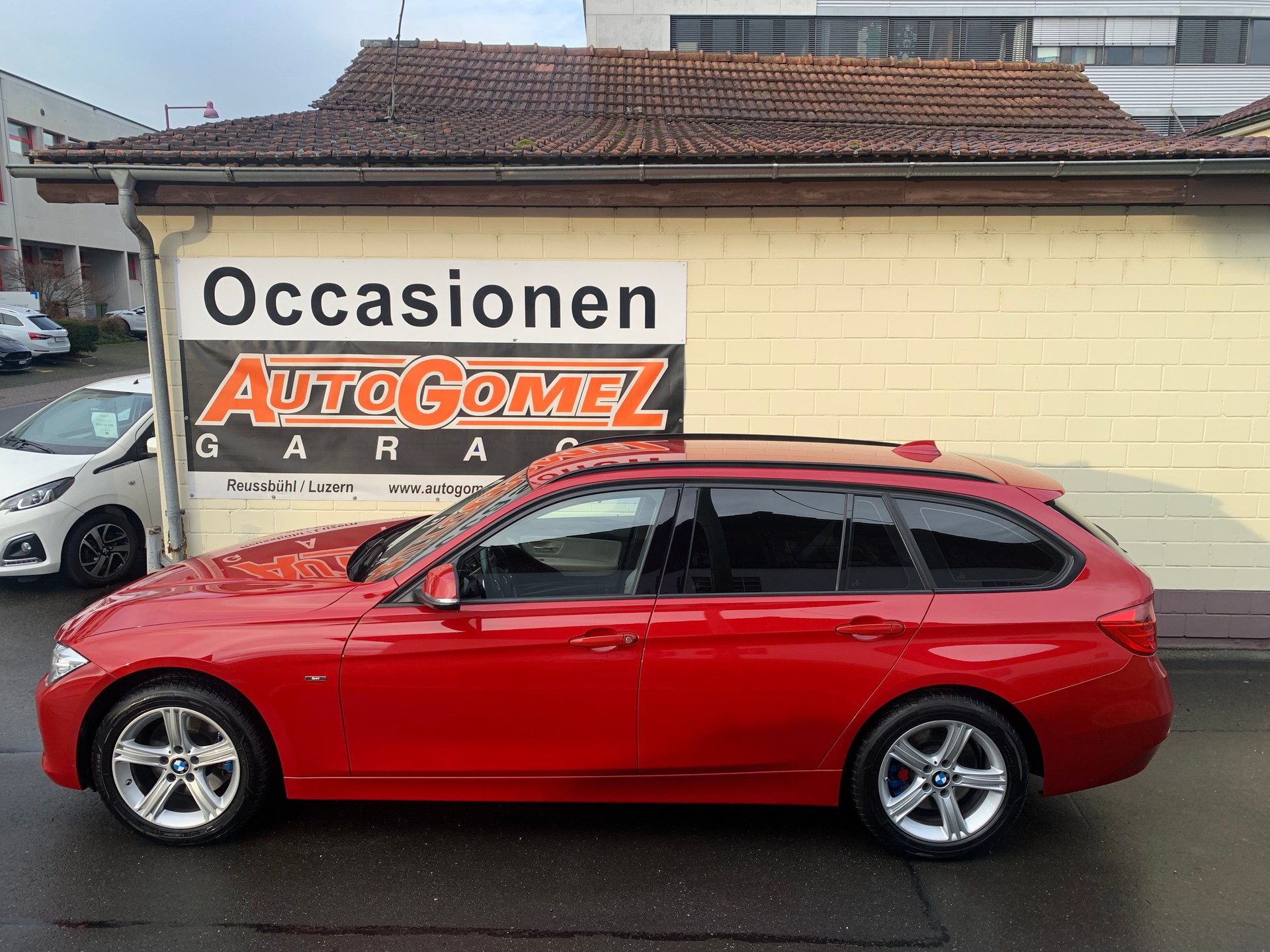 BMW 330d xDrive Touring Sport Line Steptronic-image-5