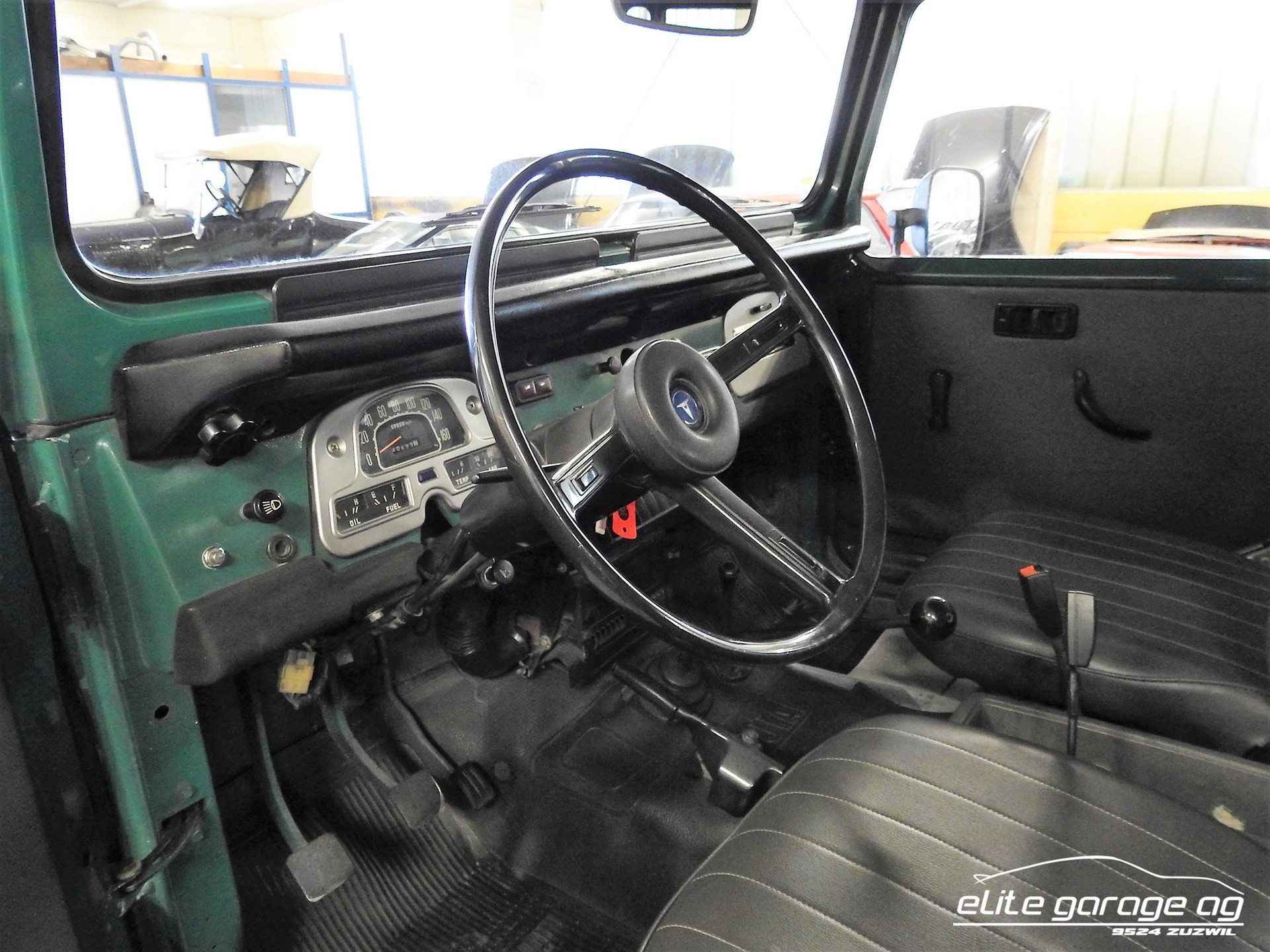 TOYOTA LAND CRUISER BJ40 LT-image-8