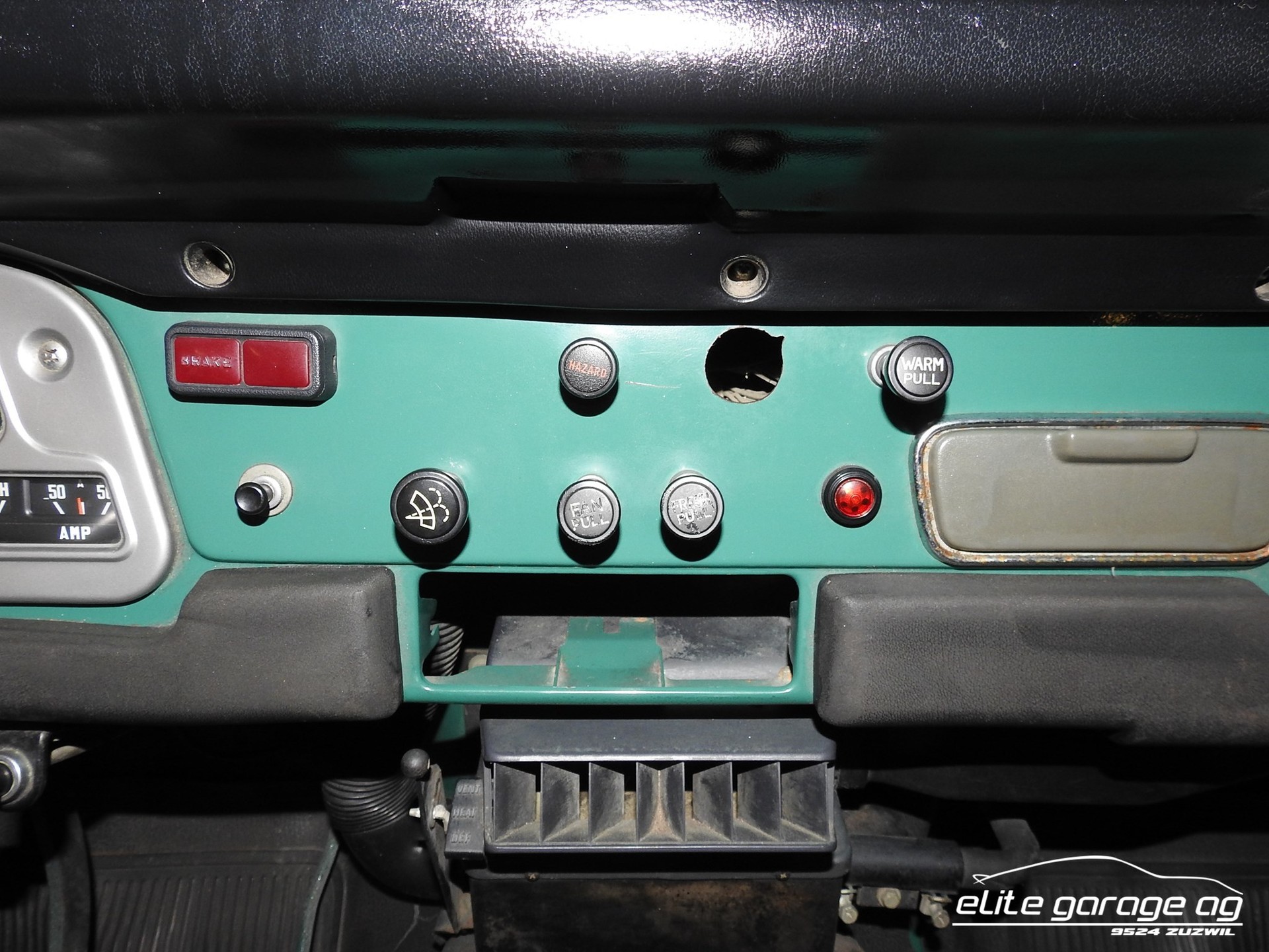 TOYOTA LAND CRUISER BJ40 LT-image-12