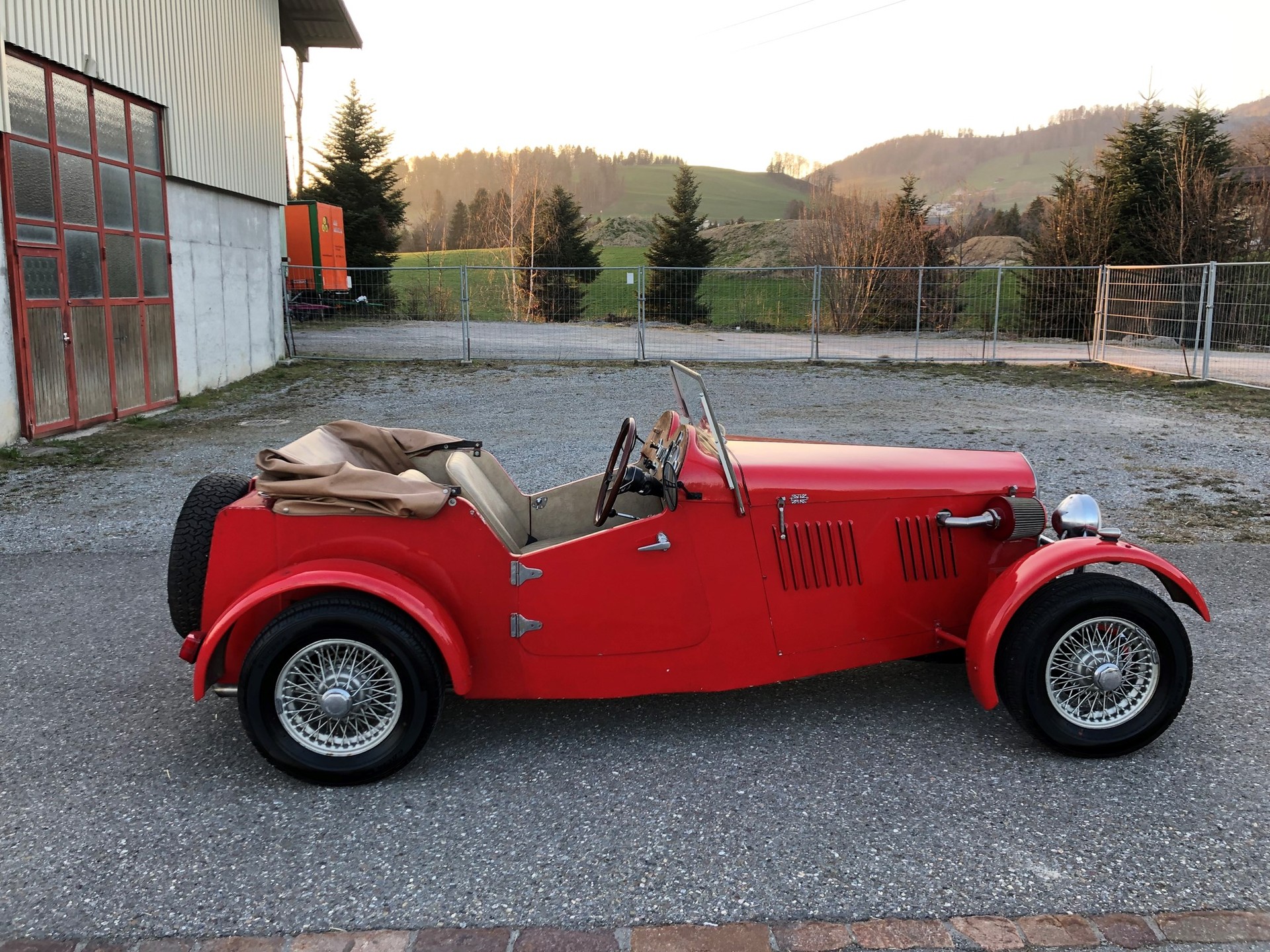 TRIUMPH Midge-image-2
