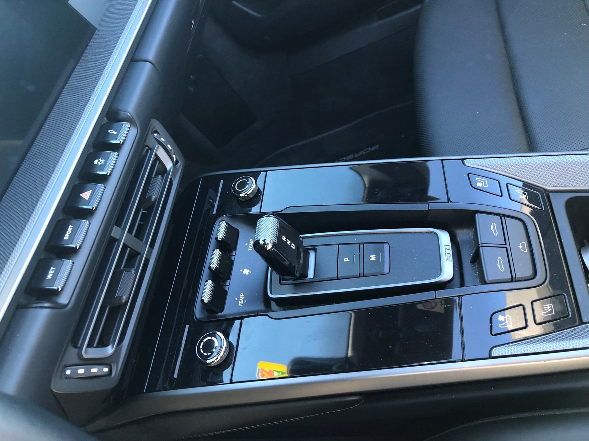 PORSCHE 911 Carrera S Cabriolet PDK-image-17