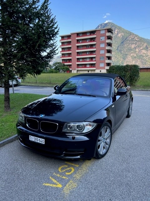 BMW 125i Cabrio-image-5