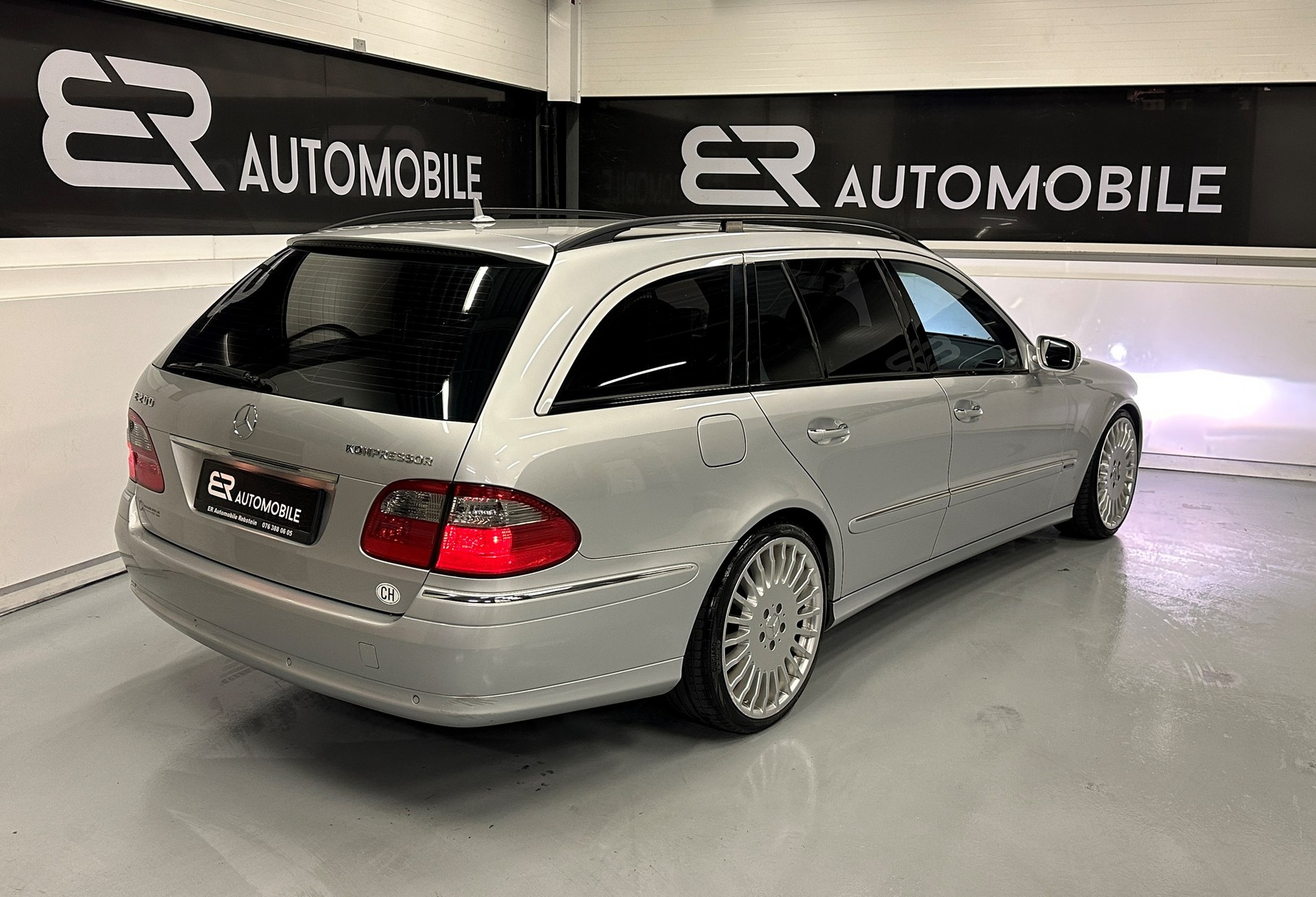 MERCEDES-BENZ E 200 Kompressor Avantgarde-image-4