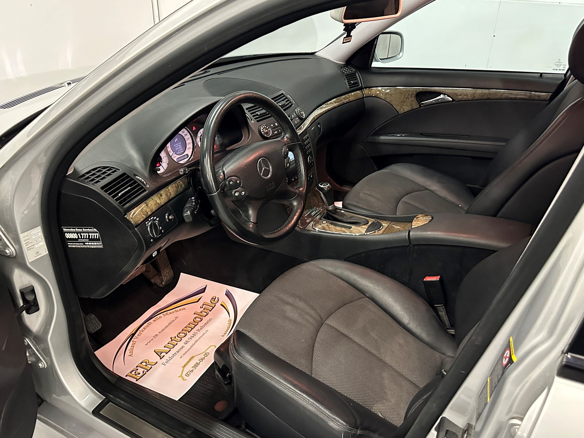 MERCEDES-BENZ E 200 Kompressor Avantgarde-image-9