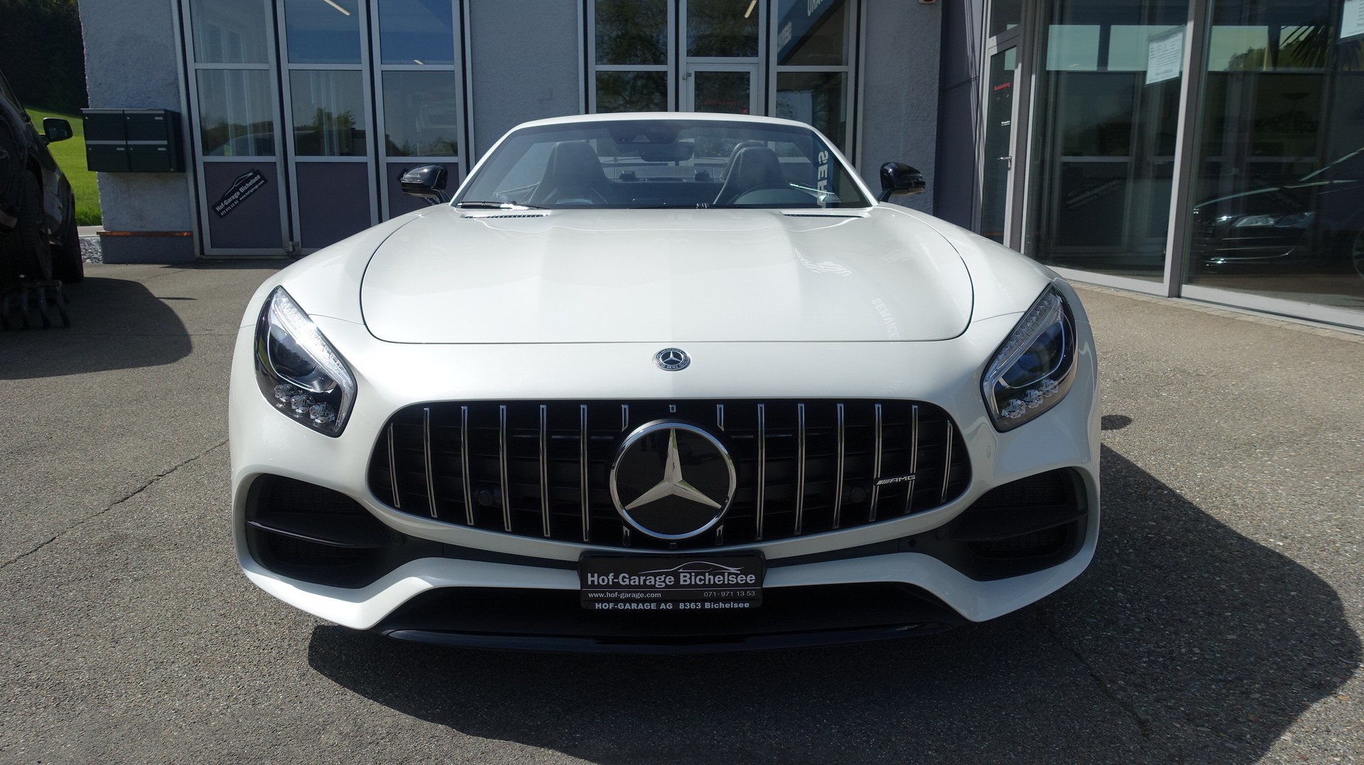 MERCEDES-BENZ AMG GT C Roadster Speedshift DCT-image-2