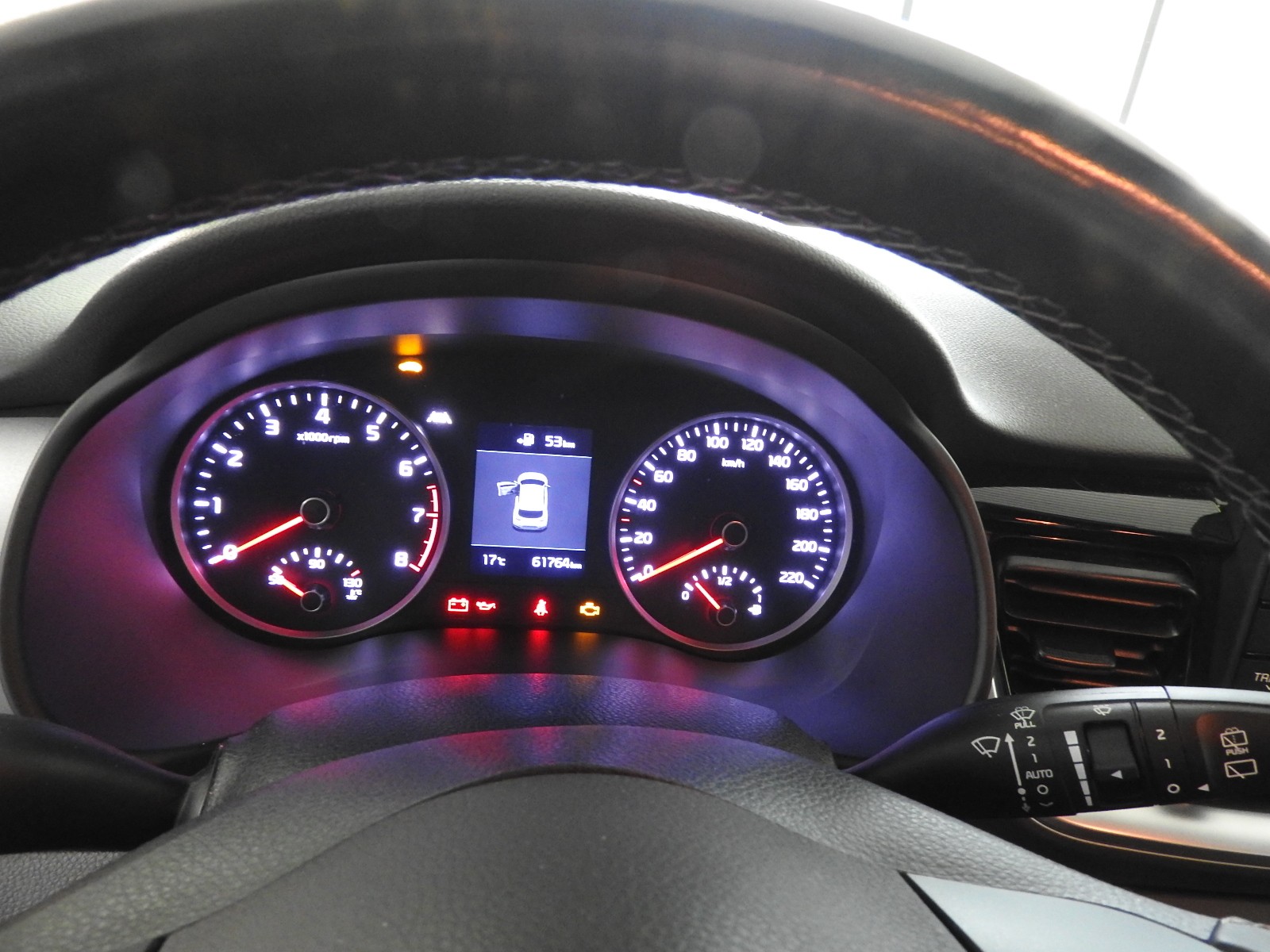 KIA Stonic 1.0 T-GDi-image-5