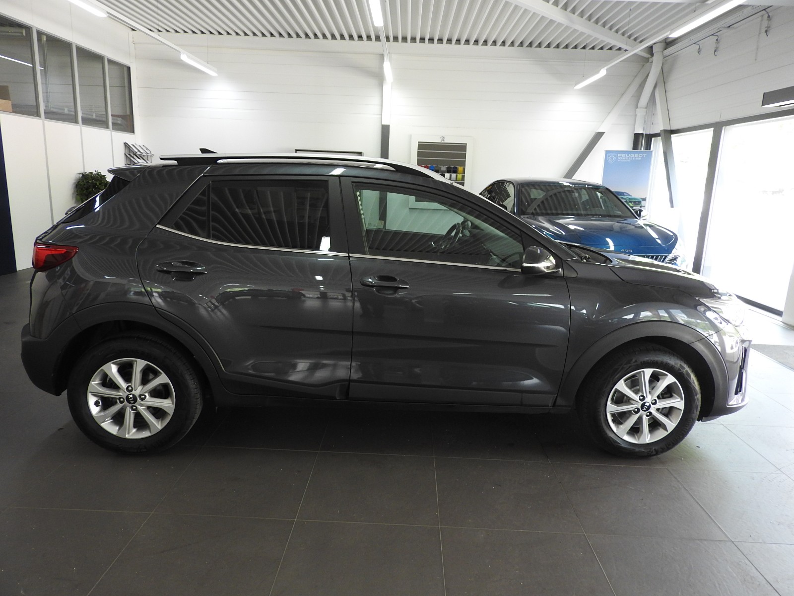KIA Stonic 1.0 T-GDi-image-2