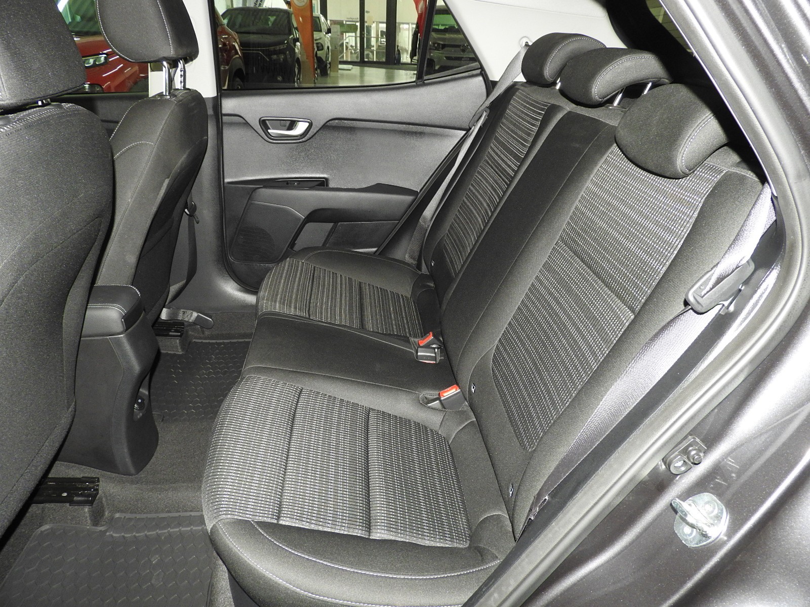 KIA Stonic 1.0 T-GDi-image-9