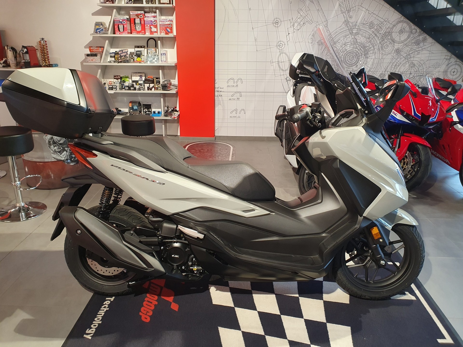 HONDA NSS 350 Forza 2025-showroom-element-2