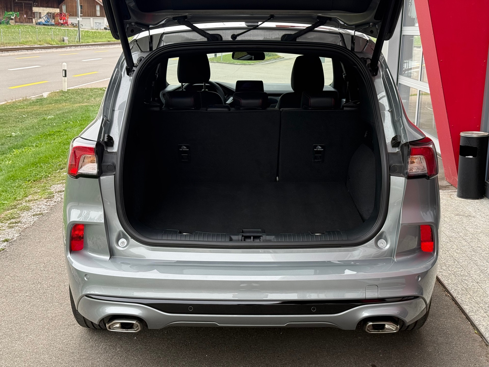 FORD Kuga 2.5 FHEV ST-Line X 4WD LEASING AB 411.21 CHF / MONAT-image-13