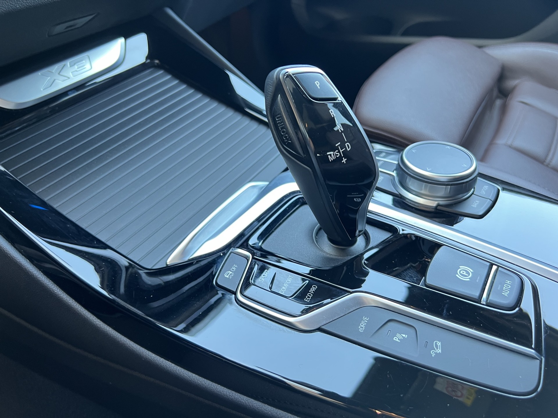 BMW X3 xDrive 30e M Sport-image-16