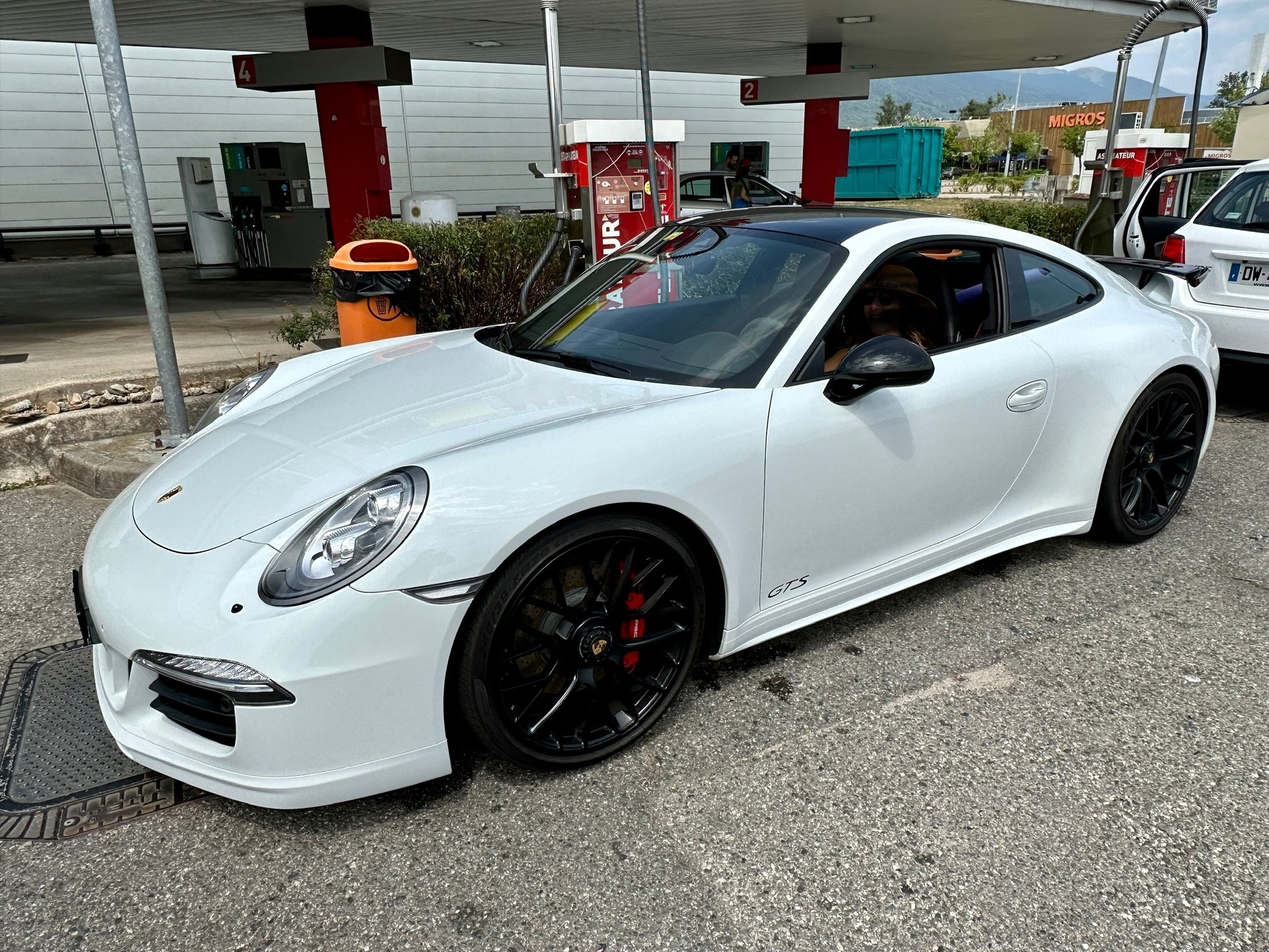 PORSCHE 911 Carrera GTS PDK-image-2