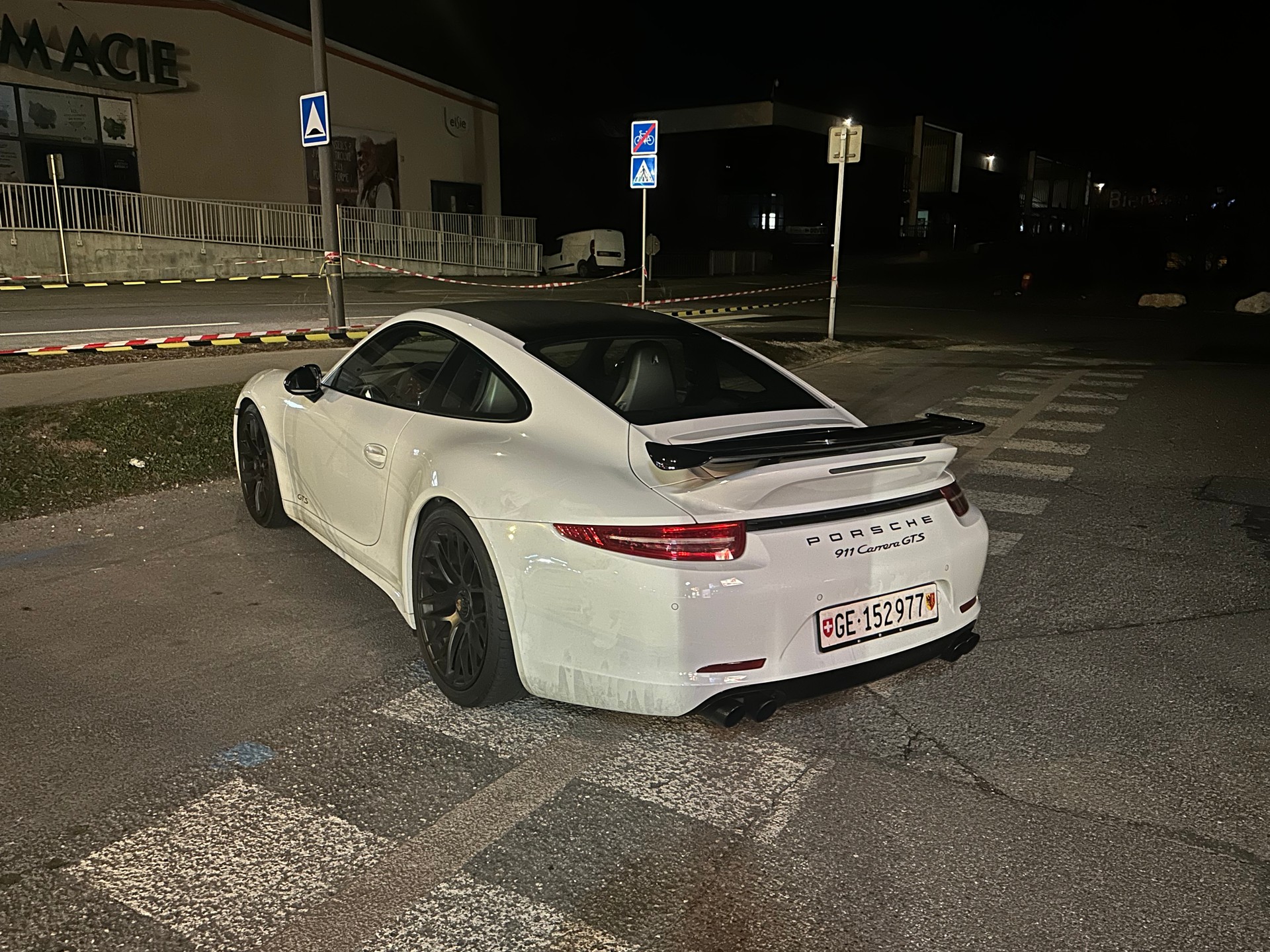 PORSCHE 911 Carrera GTS PDK-image-3