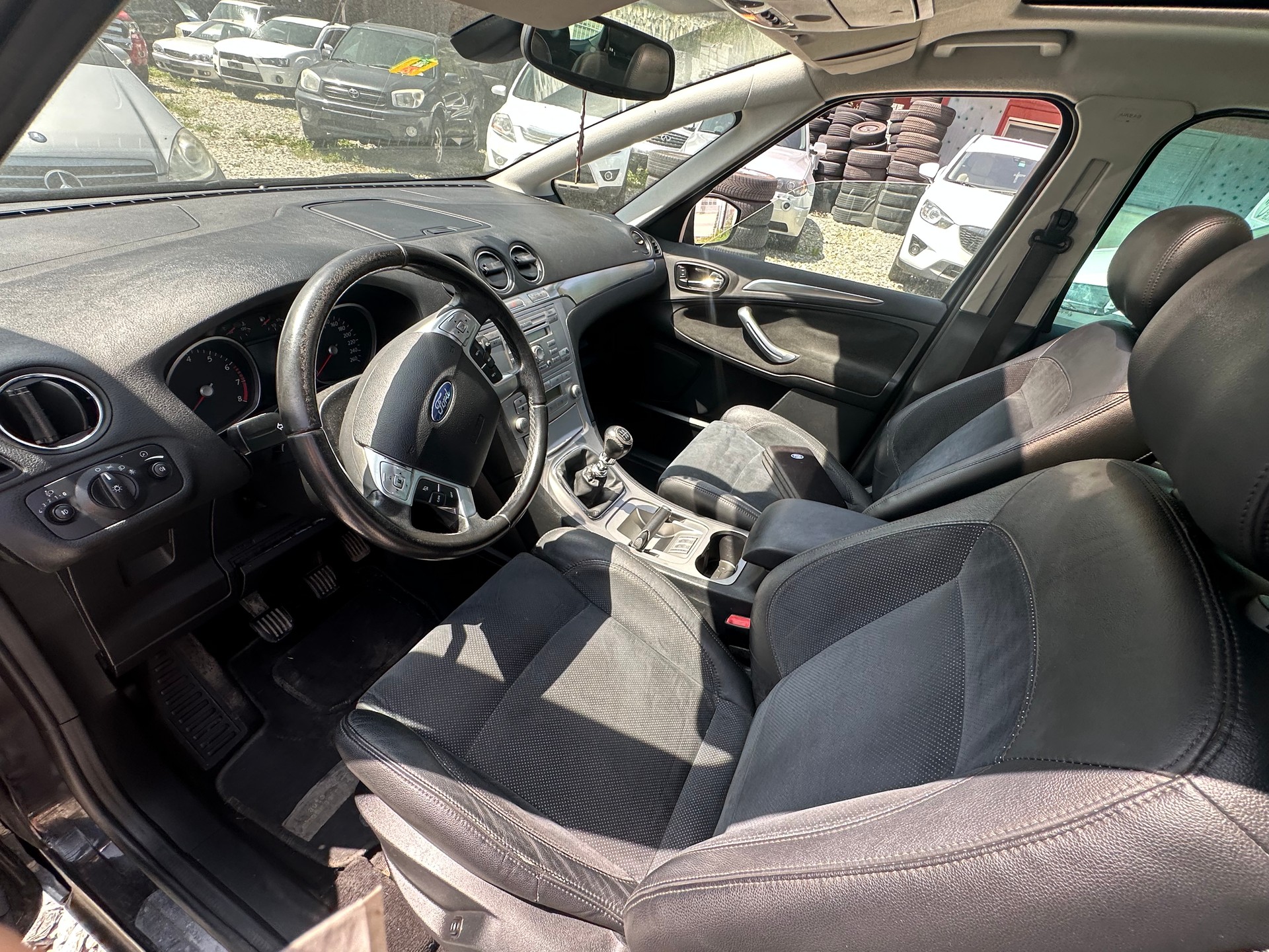FORD S-Max 2.5i T Titanium-image-4