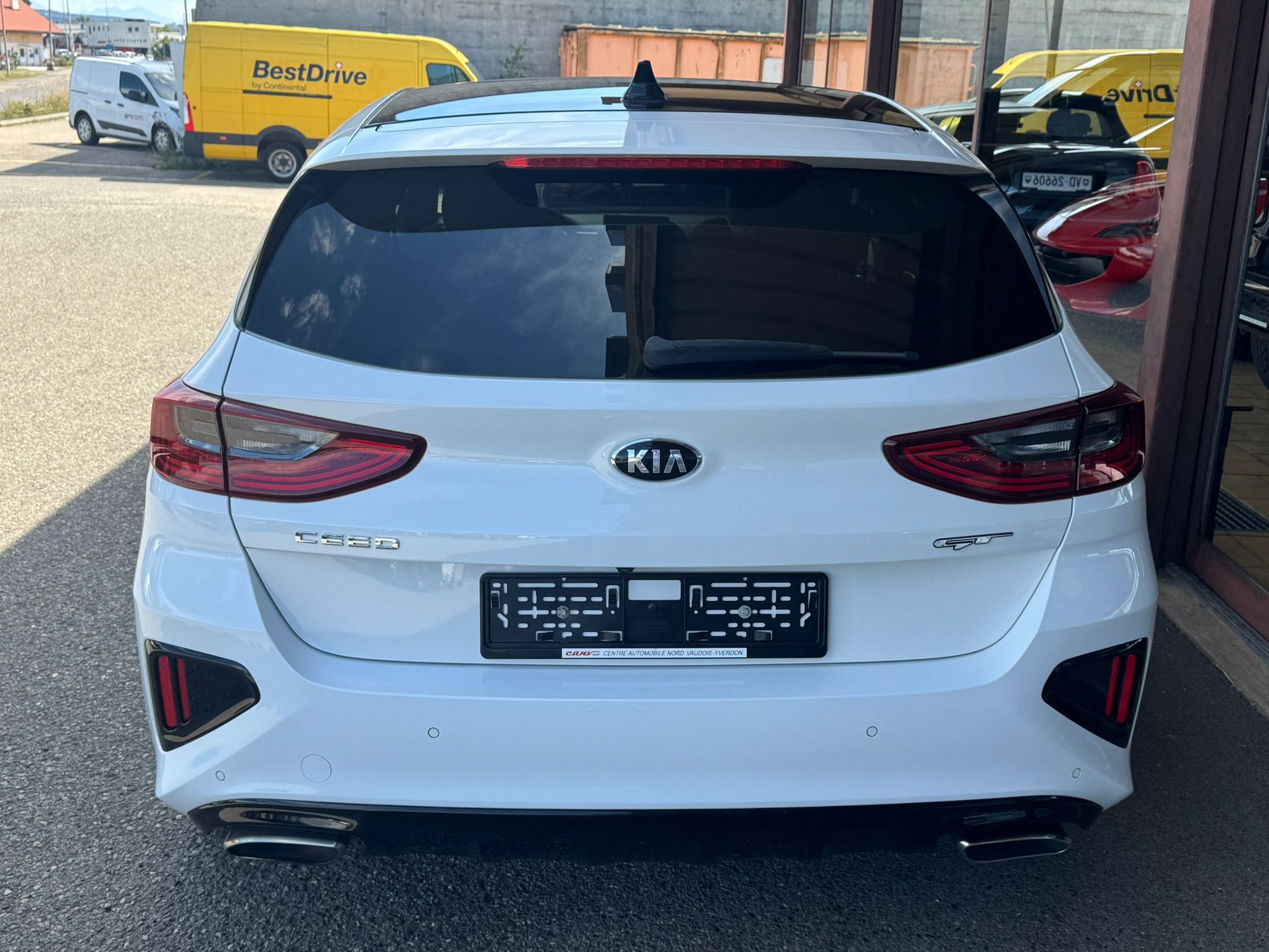 KIA Ceed 1.6 T-GDi GT DCT-image-4