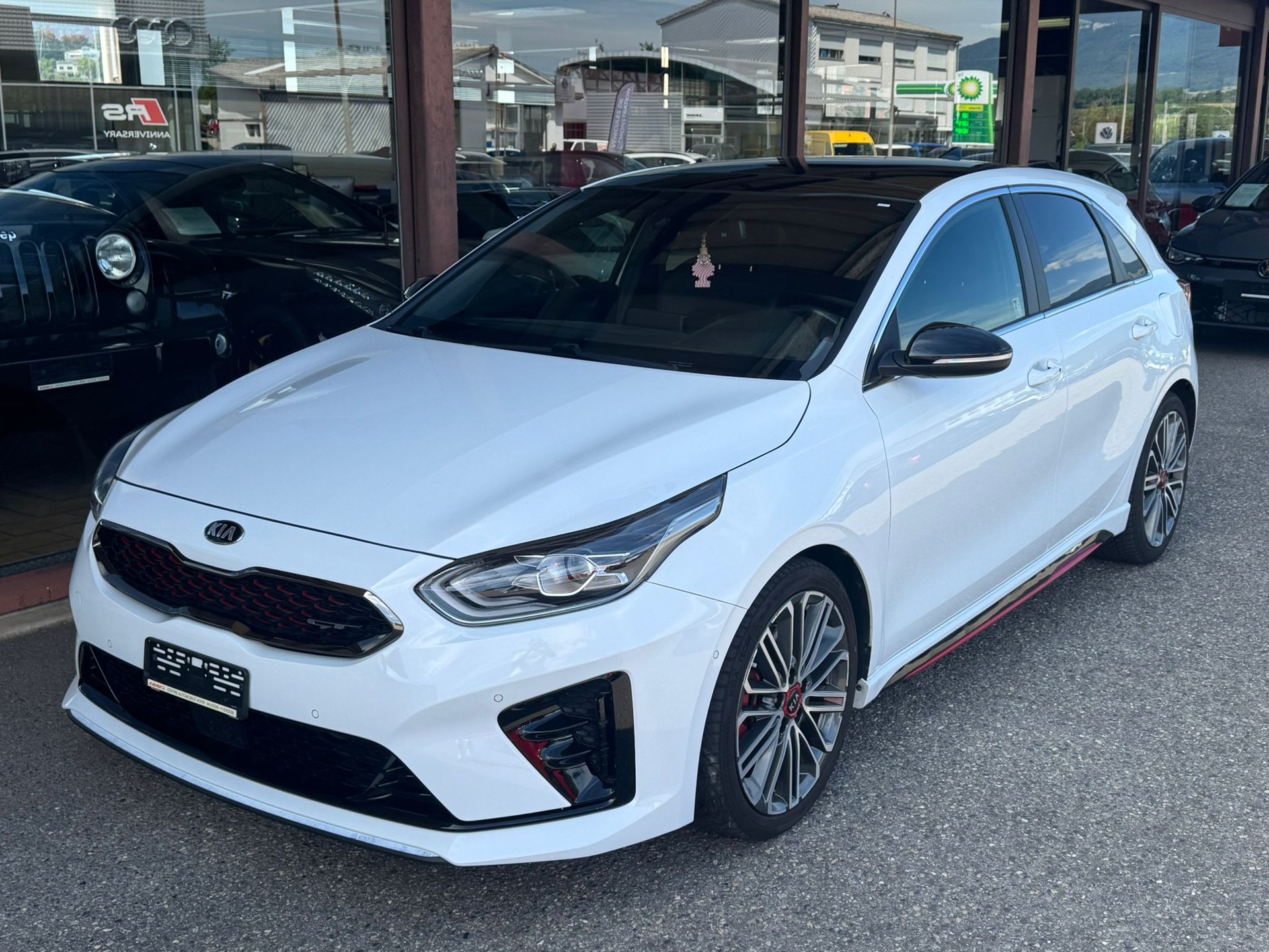 KIA Ceed 1.6 T-GDi GT DCT-image-1