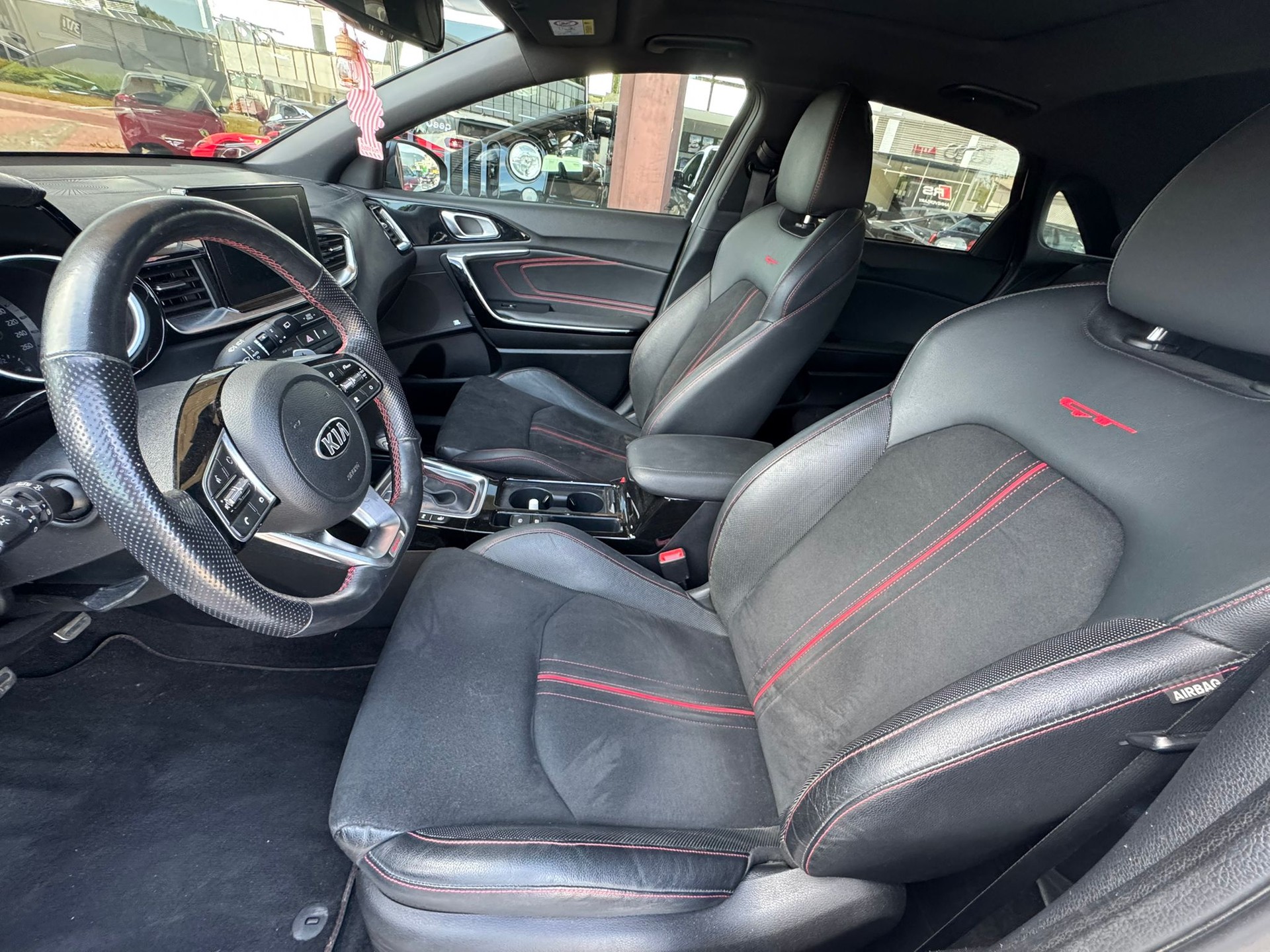 KIA Ceed 1.6 T-GDi GT DCT-image-6